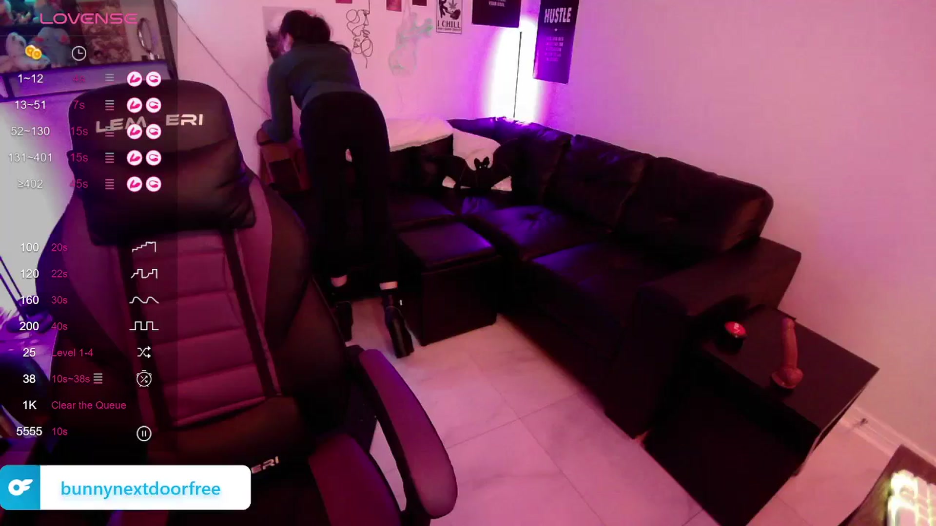 Gallery image thumbnail from BunnyNextDoor's myfreecams stream on, 03/01/2024, 17:41 image 1 of 20
