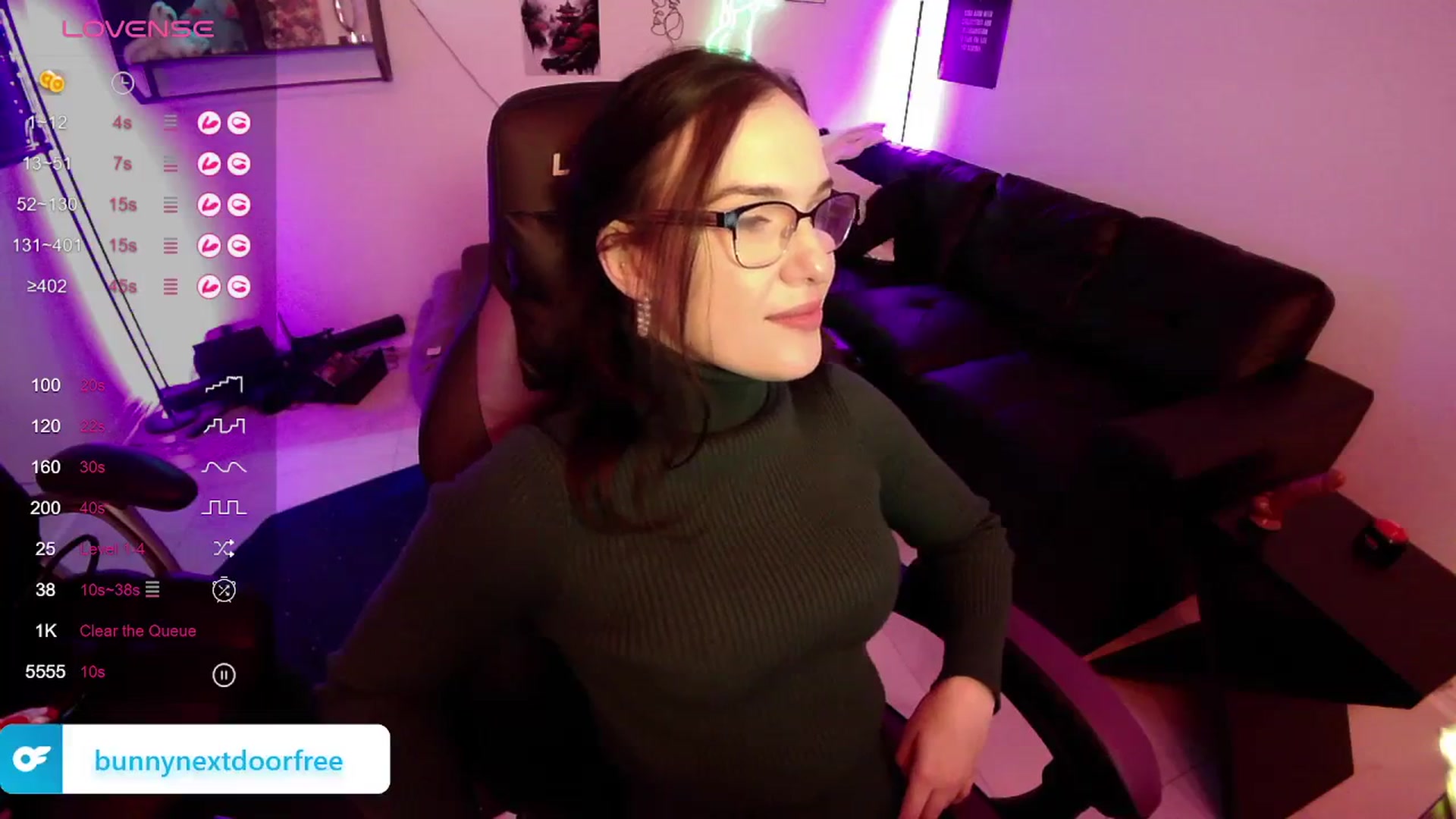 Gallery image thumbnail from BunnyNextDoor's myfreecams stream on, 03/01/2024, 18:25 image 8 of 20