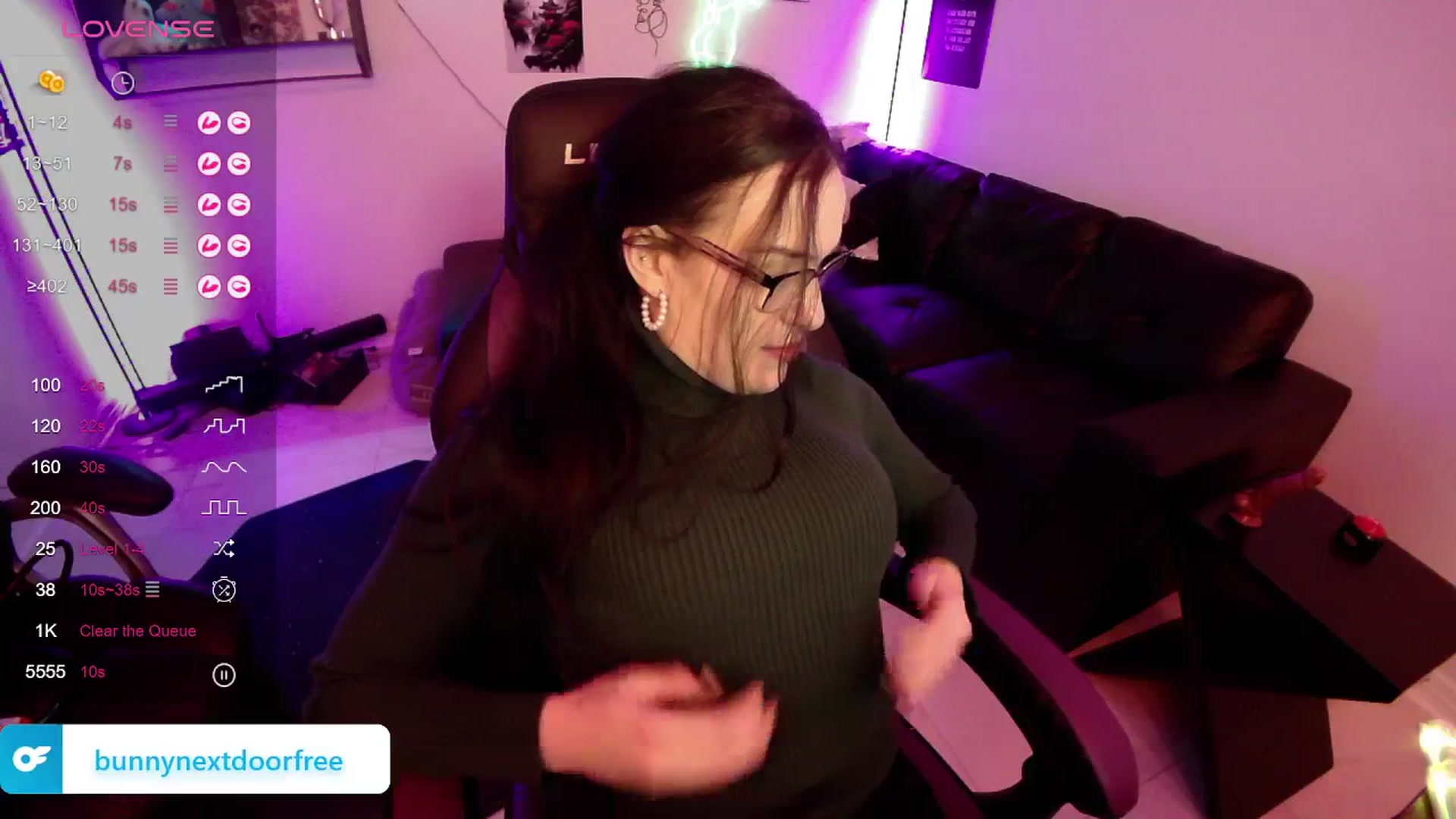 Gallery image thumbnail from BunnyNextDoor's myfreecams stream on, 03/01/2024, 18:25 image 16 of 20
