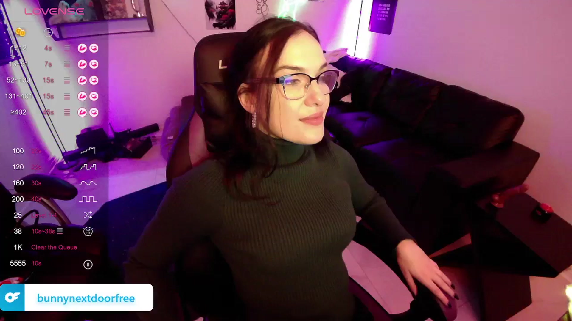 Gallery image thumbnail from BunnyNextDoor's myfreecams stream on, 03/01/2024, 18:25 image 7 of 20