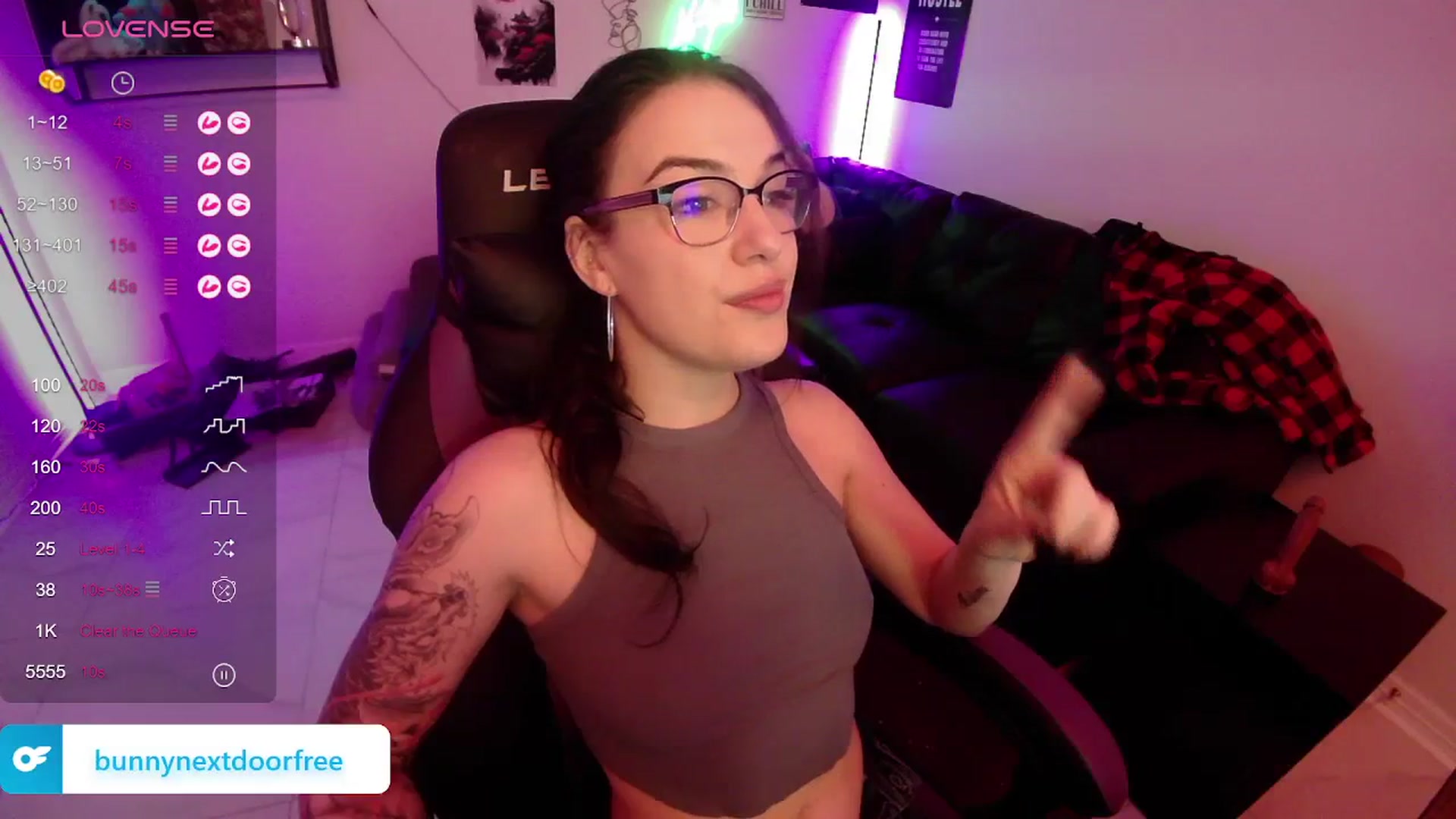 Gallery image thumbnail from BunnyNextDoor's myfreecams stream on, 03/05/2024, 14:43 image 13 of 20