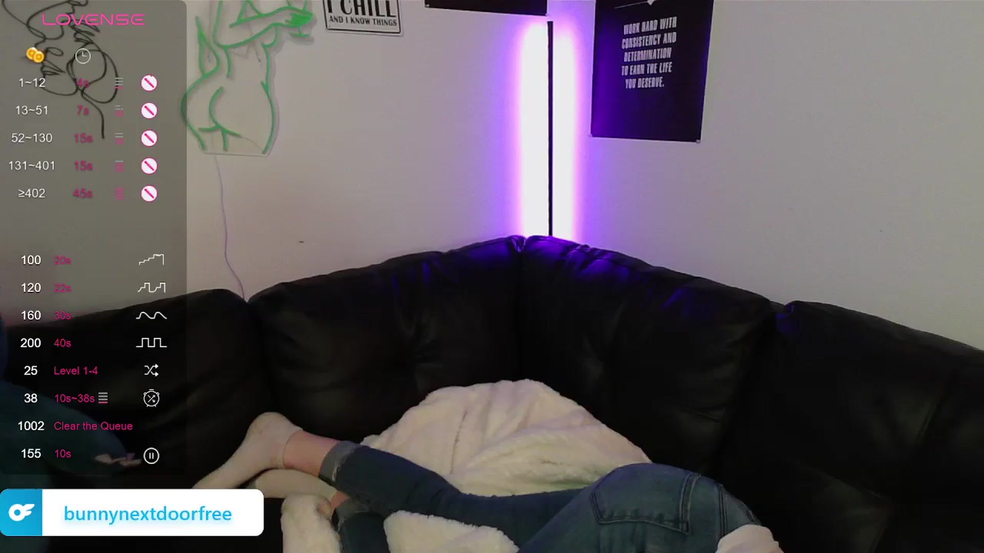 Gallery image thumbnail from BunnyNextDoor's myfreecams stream on, 03/19/2024, 18:26 image 3 of 20