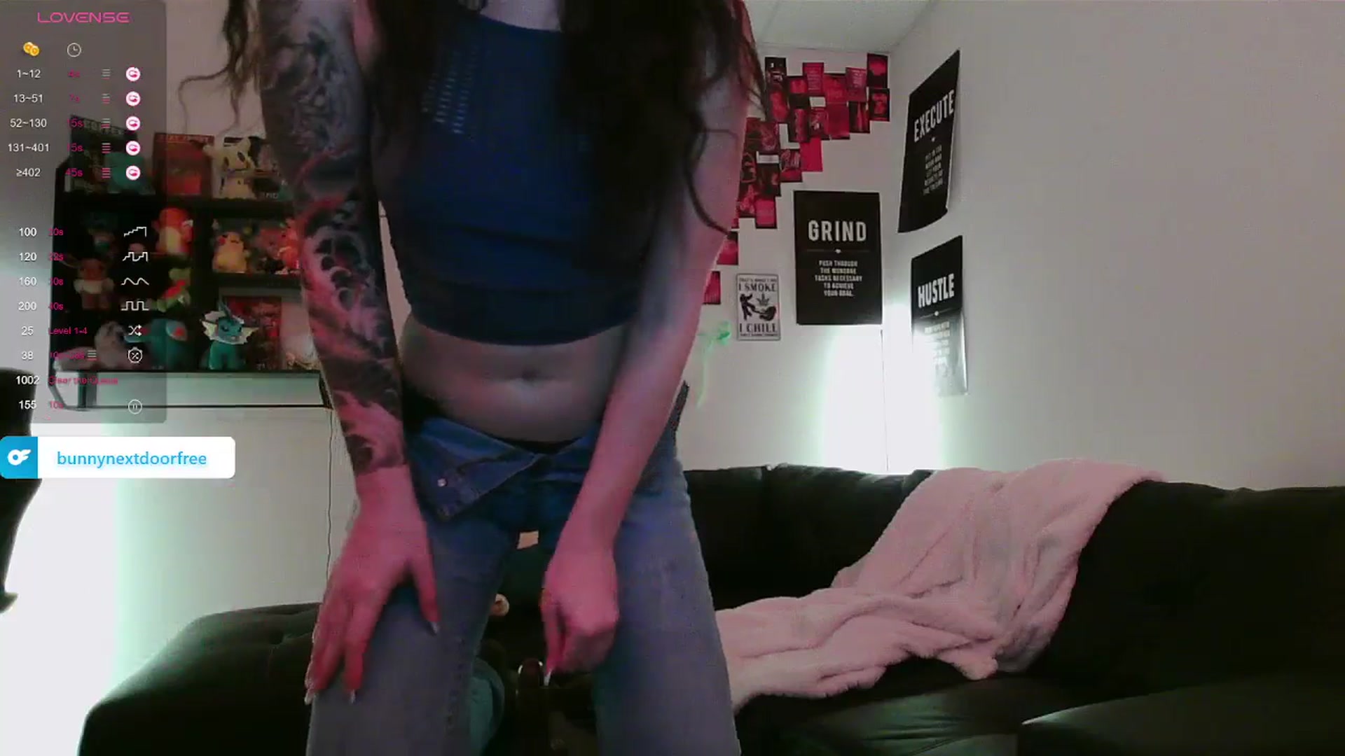 Gallery image thumbnail from BunnyNextDoor's myfreecams stream on, 03/24/2024, 18:40 image 6 of 20