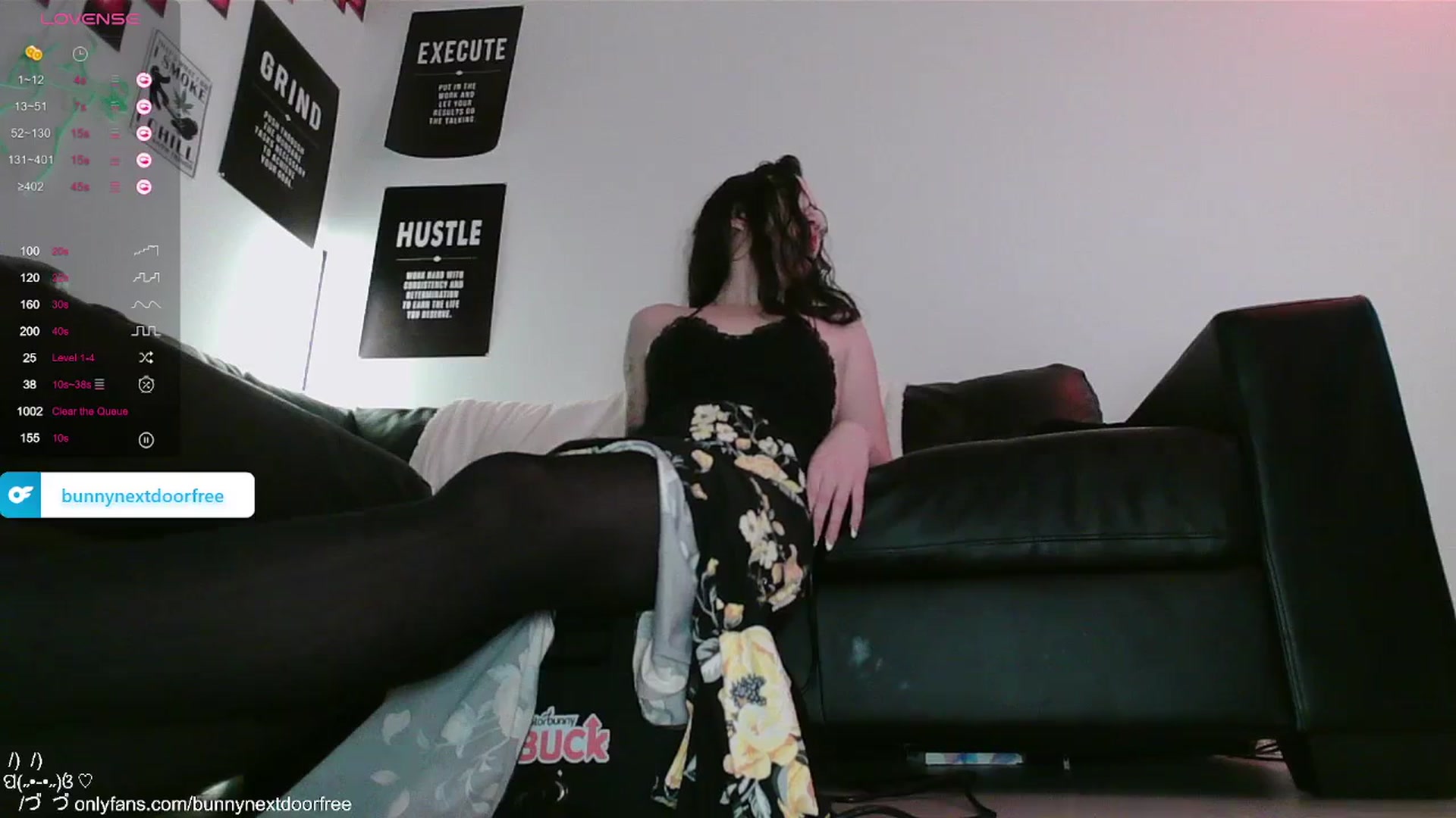 Gallery image thumbnail from BunnyNextDoor's myfreecams stream on, 03/25/2024, 15:35 image 12 of 20
