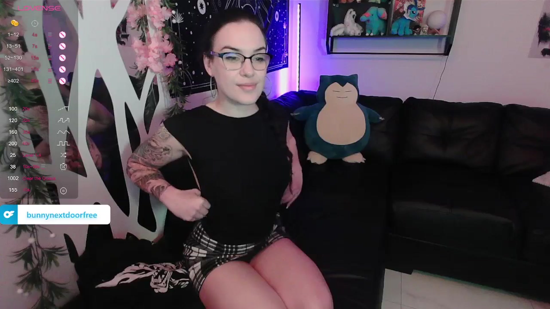 Gallery image thumbnail from BunnyNextDoor's myfreecams stream on, 03/27/2024, 13:27 image 10 of 20