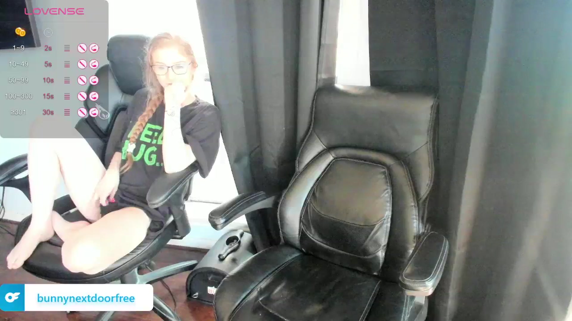Gallery image thumbnail from BunnyNextDoor's myfreecams stream on, 03/28/2024, 19:40 image 10 of 20