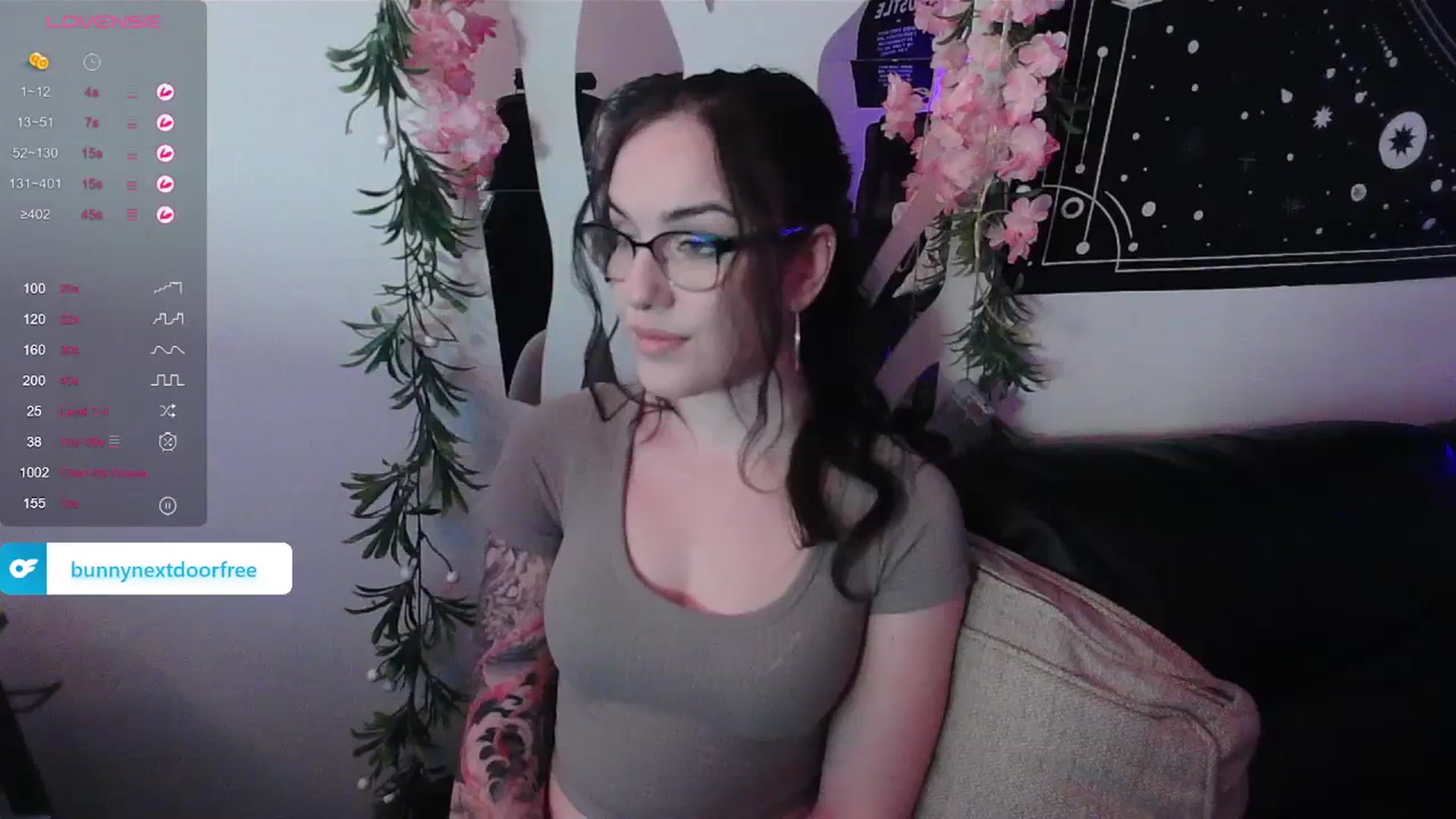 Gallery image thumbnail from BunnyNextDoor's myfreecams stream on, 03/29/2024, 16:00 image 1 of 20