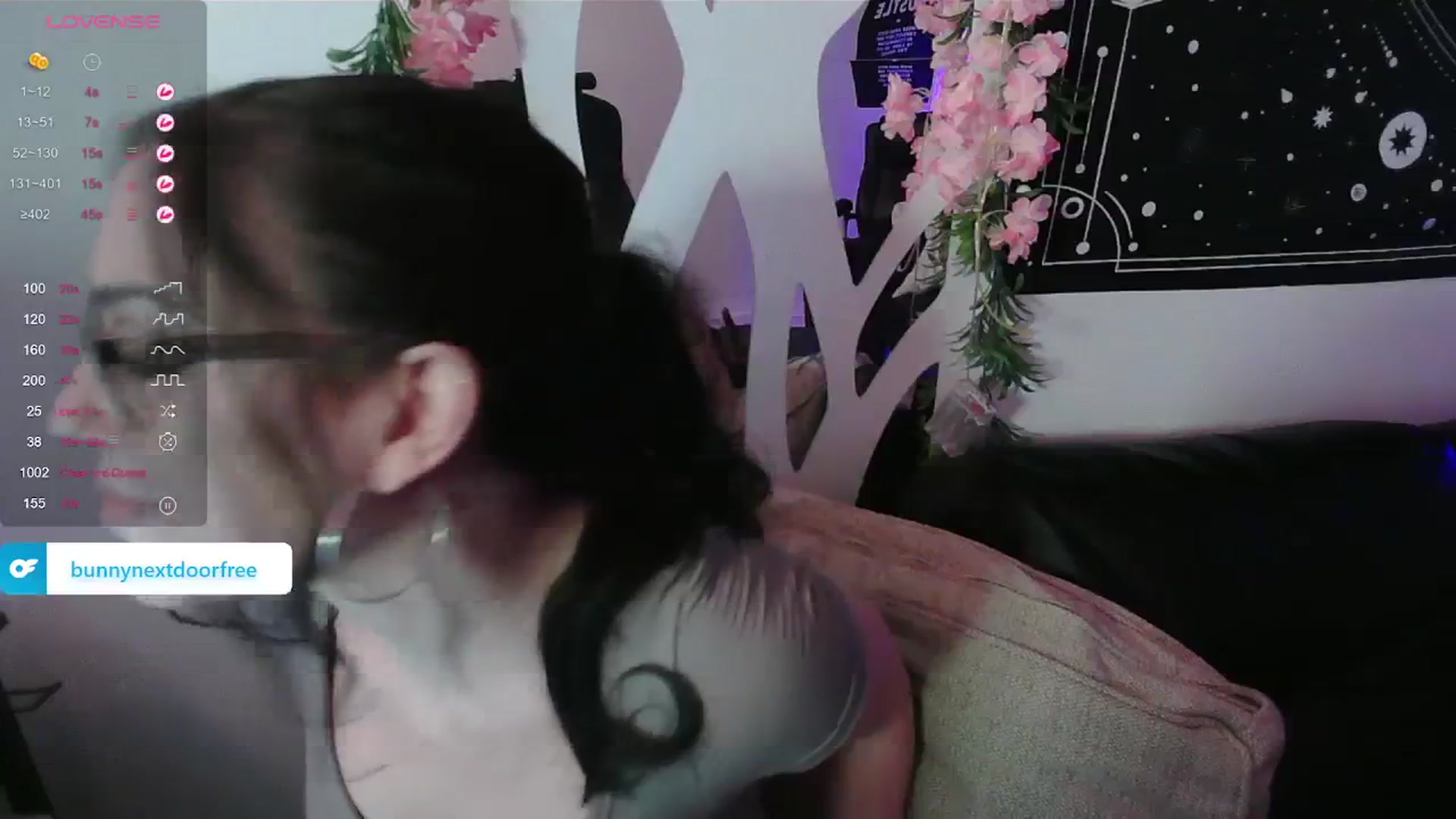Gallery image thumbnail from BunnyNextDoor's myfreecams stream on, 03/29/2024, 16:00 image 3 of 20