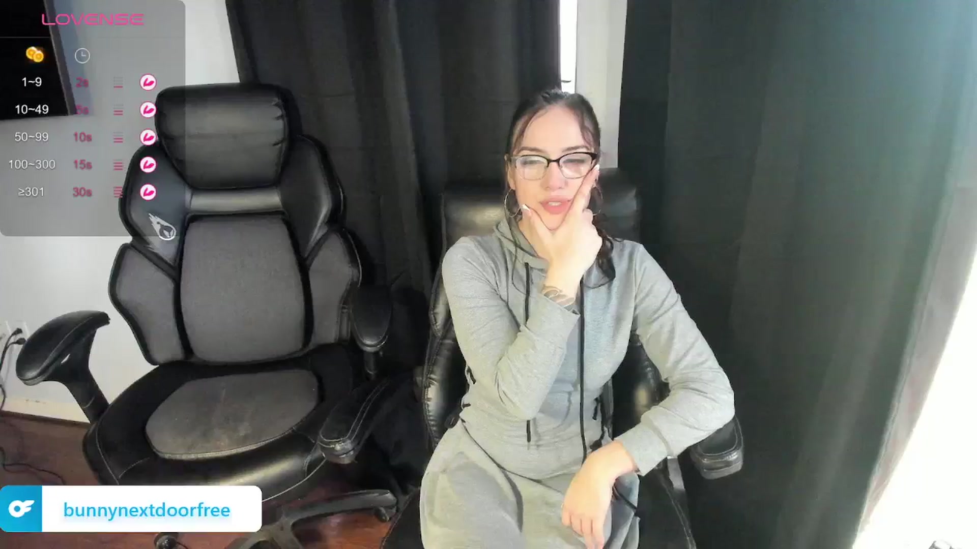 Gallery image thumbnail from BunnyNextDoor's myfreecams stream on, 03/30/2024, 19:04 image 2 of 20