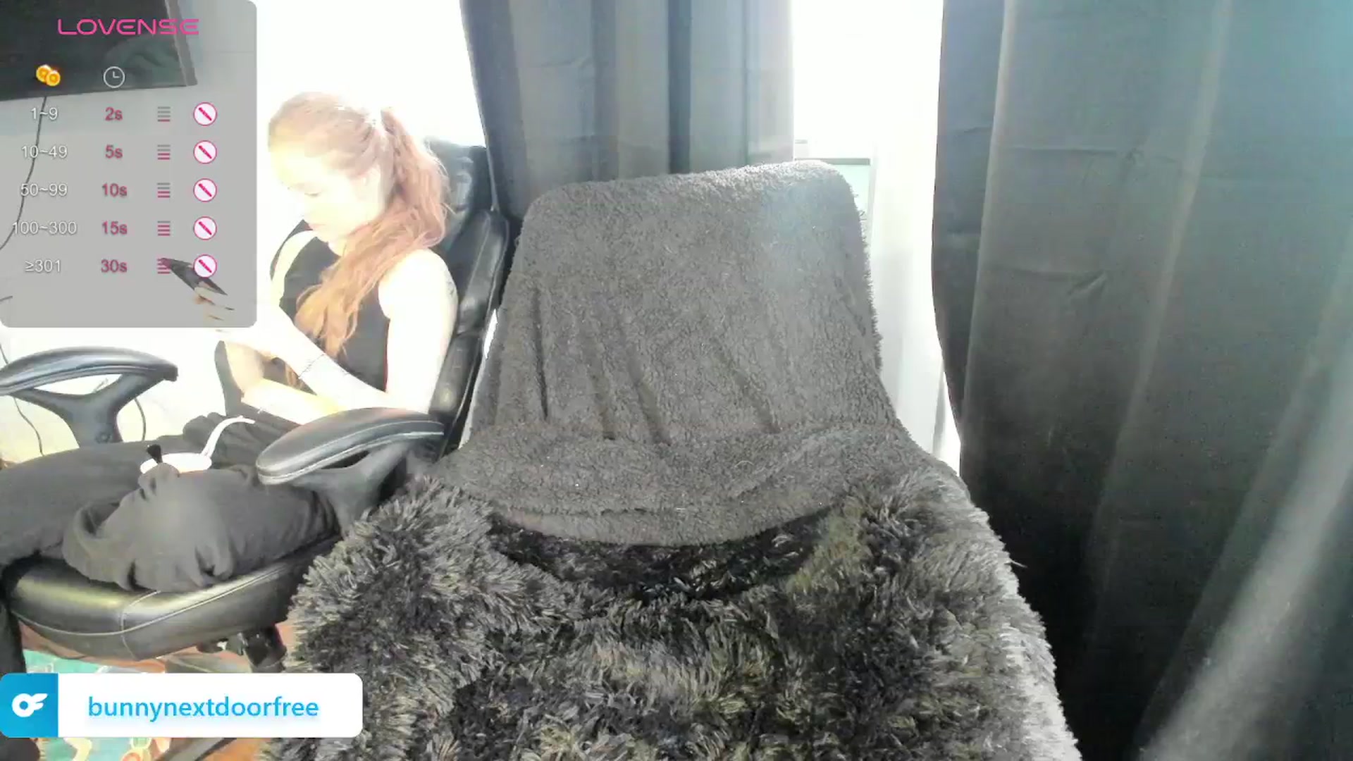 Gallery image thumbnail from BunnyNextDoor's myfreecams stream on, 03/31/2024, 18:32 image 4 of 20