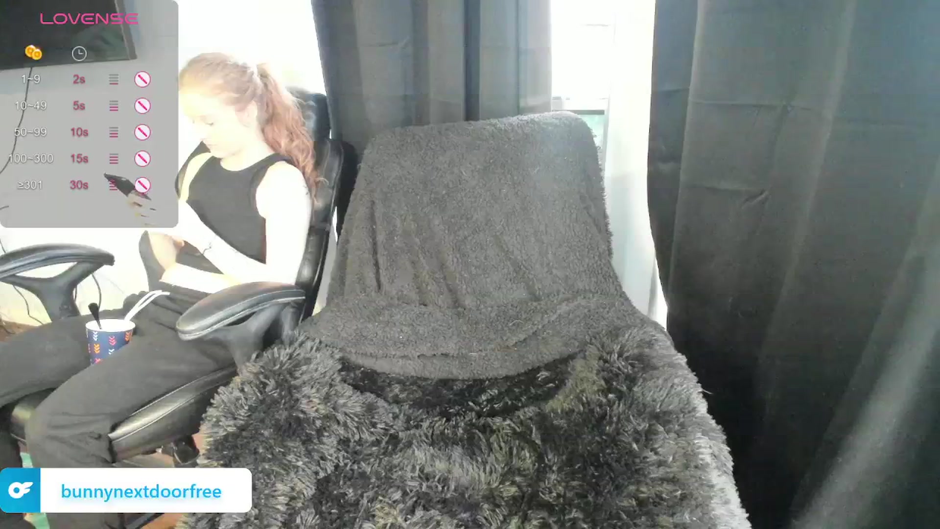 Gallery image thumbnail from BunnyNextDoor's myfreecams stream on, 03/31/2024, 18:32 image 3 of 20