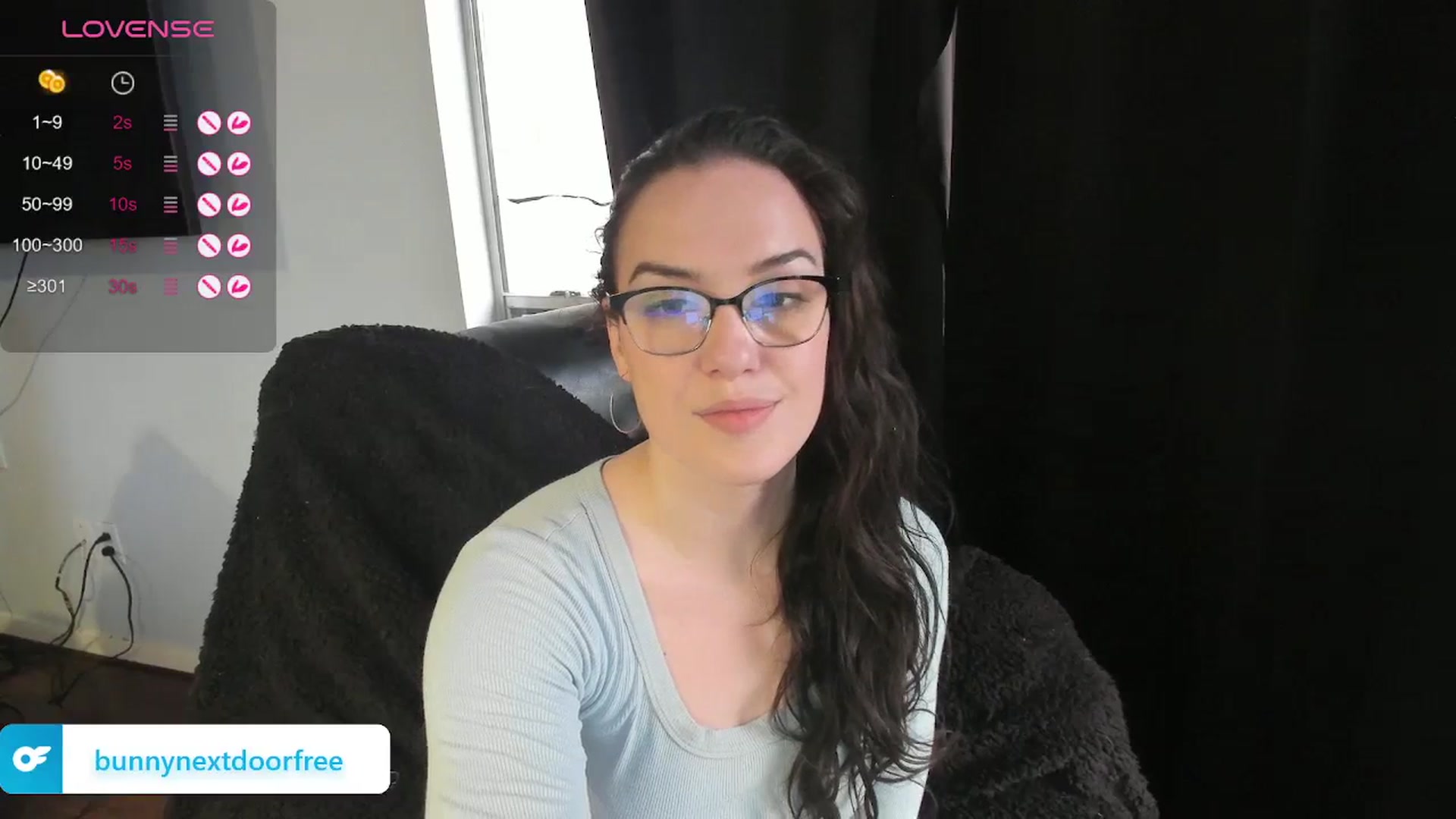 Gallery image thumbnail from BunnyNextDoor's myfreecams stream on, 03/31/2024, 20:15 image 4 of 20