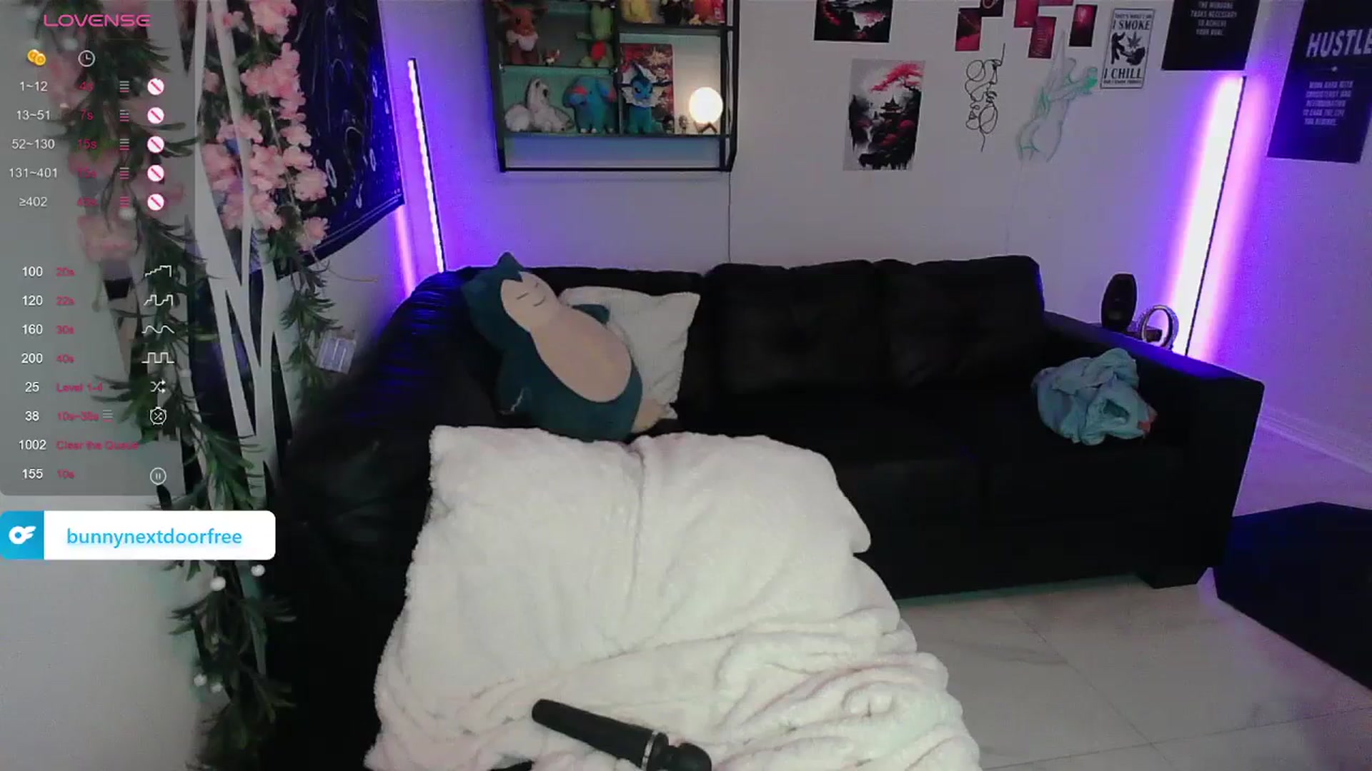 Gallery image thumbnail from BunnyNextDoor's myfreecams stream on, 04/02/2024, 16:12 image 17 of 20