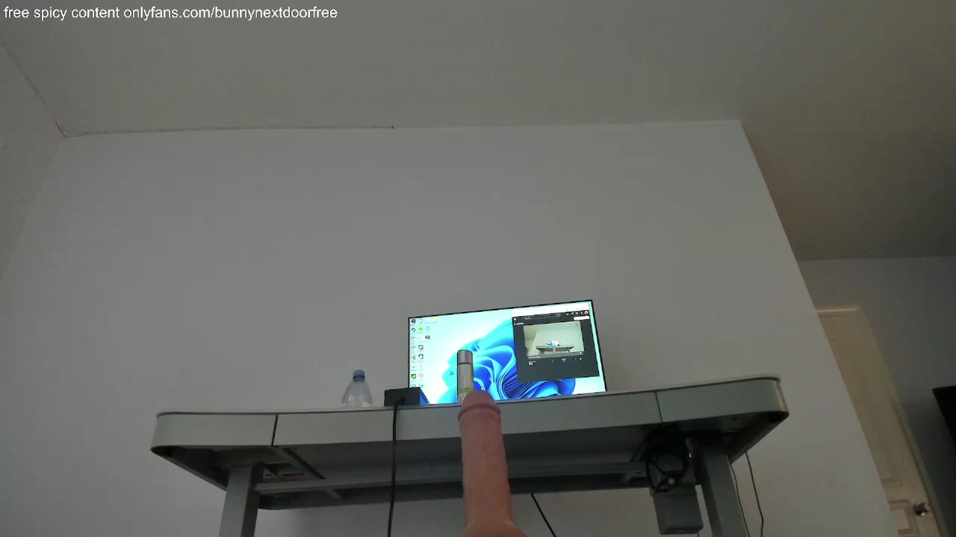 Gallery image thumbnail from BunnyNextDoor's myfreecams stream on, 04/13/2024, 17:31 image 19 of 20
