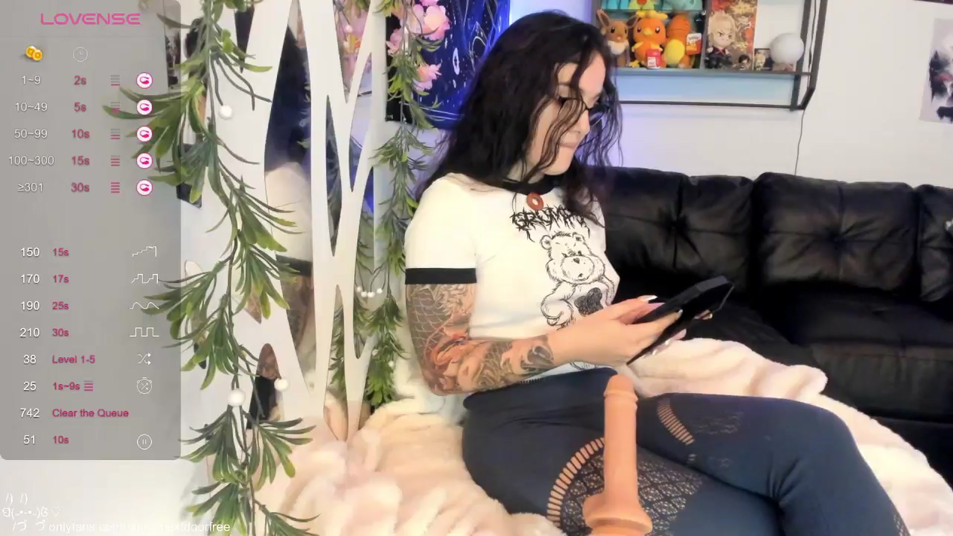 Gallery image thumbnail from BunnyNextDoor's myfreecams stream on, 05/06/2024, 12:45 image 13 of 20