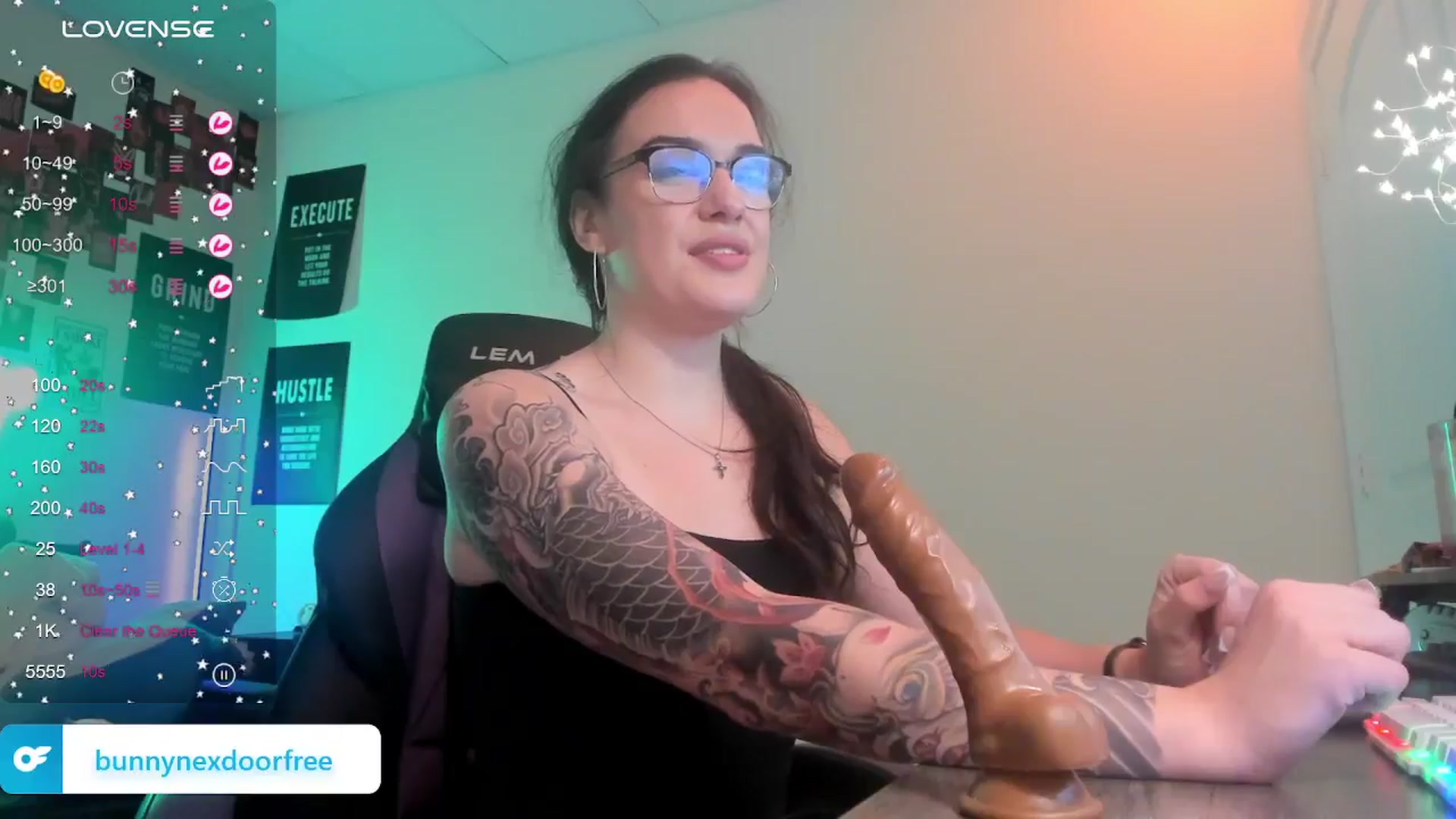 Gallery image thumbnail from BunnyNextDoor's myfreecams stream on, 05/26/2024, 18:46 image 16 of 20