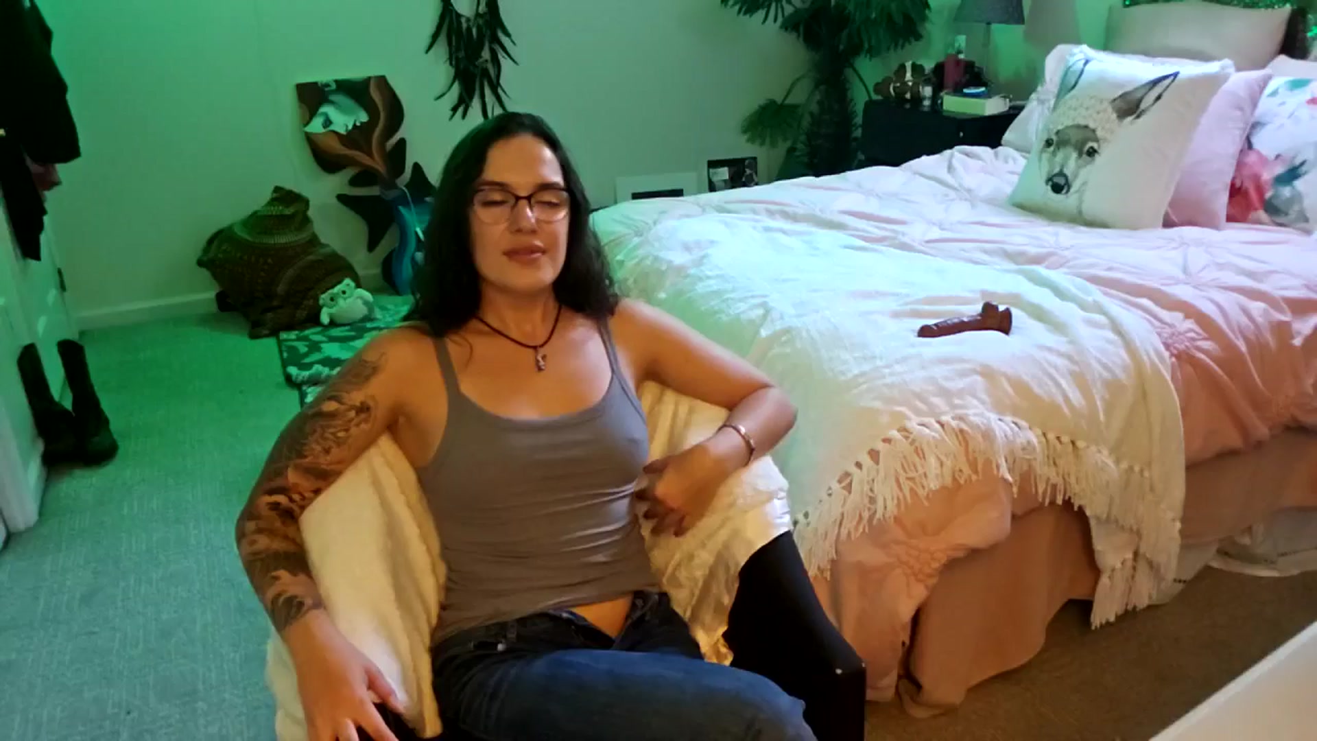 Gallery image thumbnail from BunnyNextDoor's myfreecams stream on, 08/27/2024, 22:53 image 10 of 20