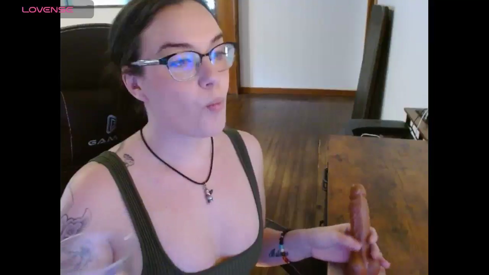 Gallery image thumbnail from BunnyNextDoor's myfreecams stream on, 05/01/2025, 19:55 image 16 of 20