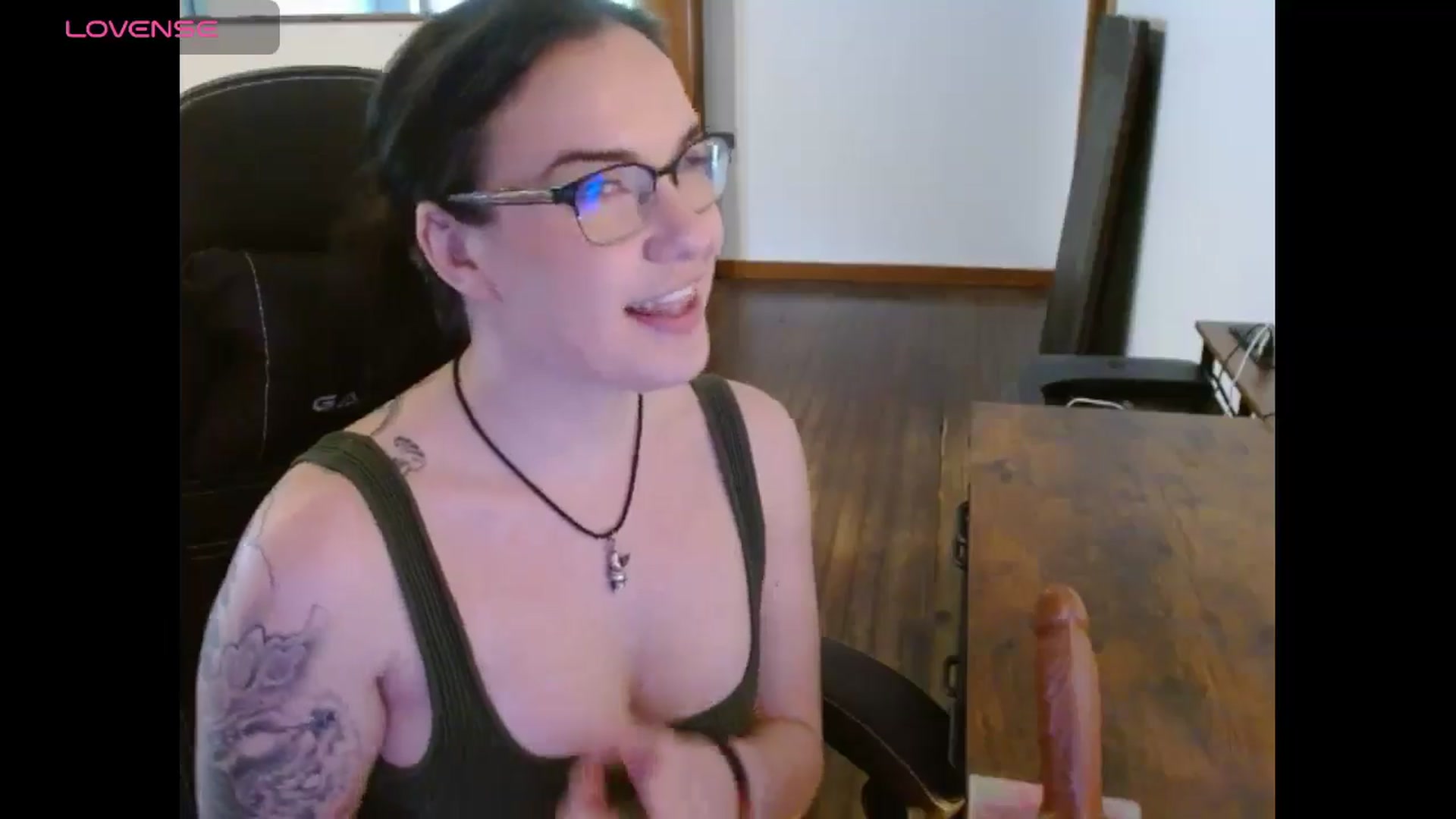 Gallery image thumbnail from BunnyNextDoor's myfreecams stream on, 05/01/2025, 19:55 image 17 of 20