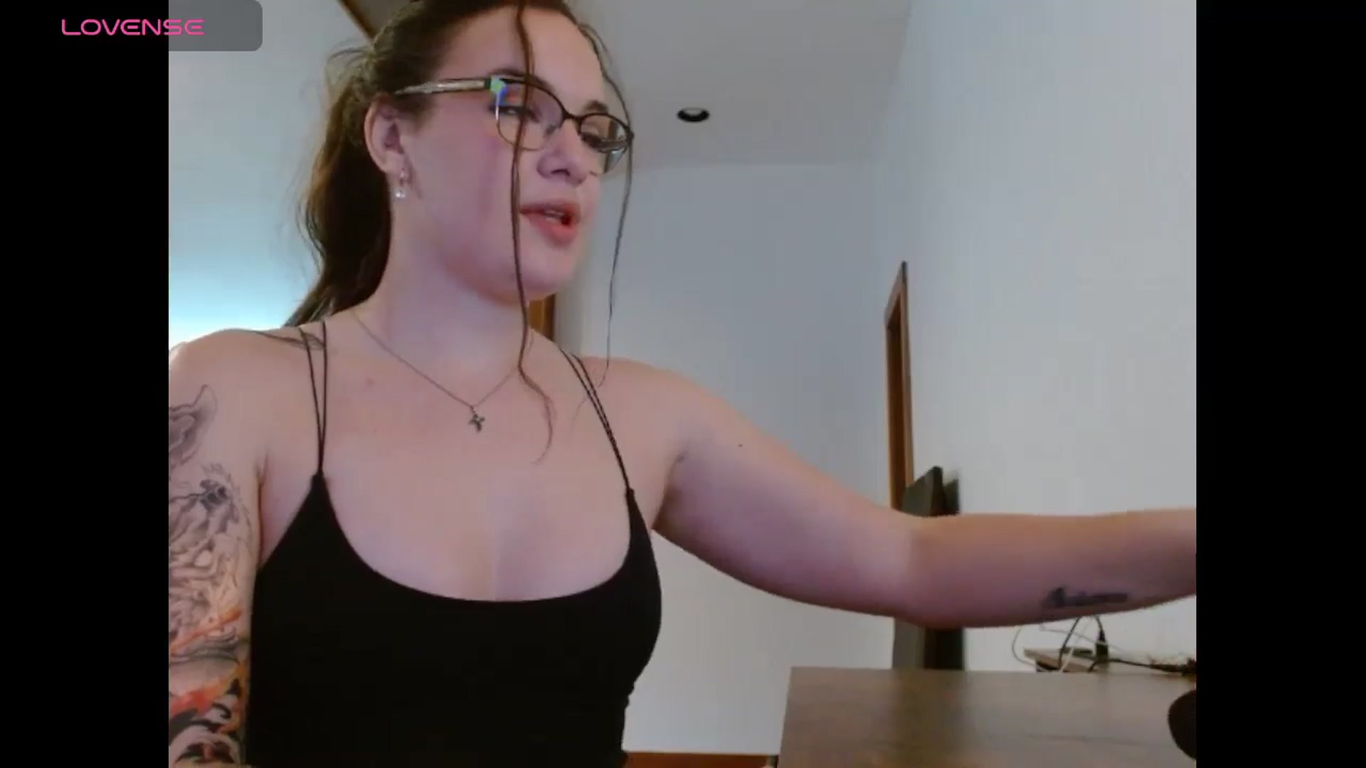 Gallery image thumbnail from BunnyNextDoor's myfreecams stream on, 05/02/2025, 18:08 image 3 of 20