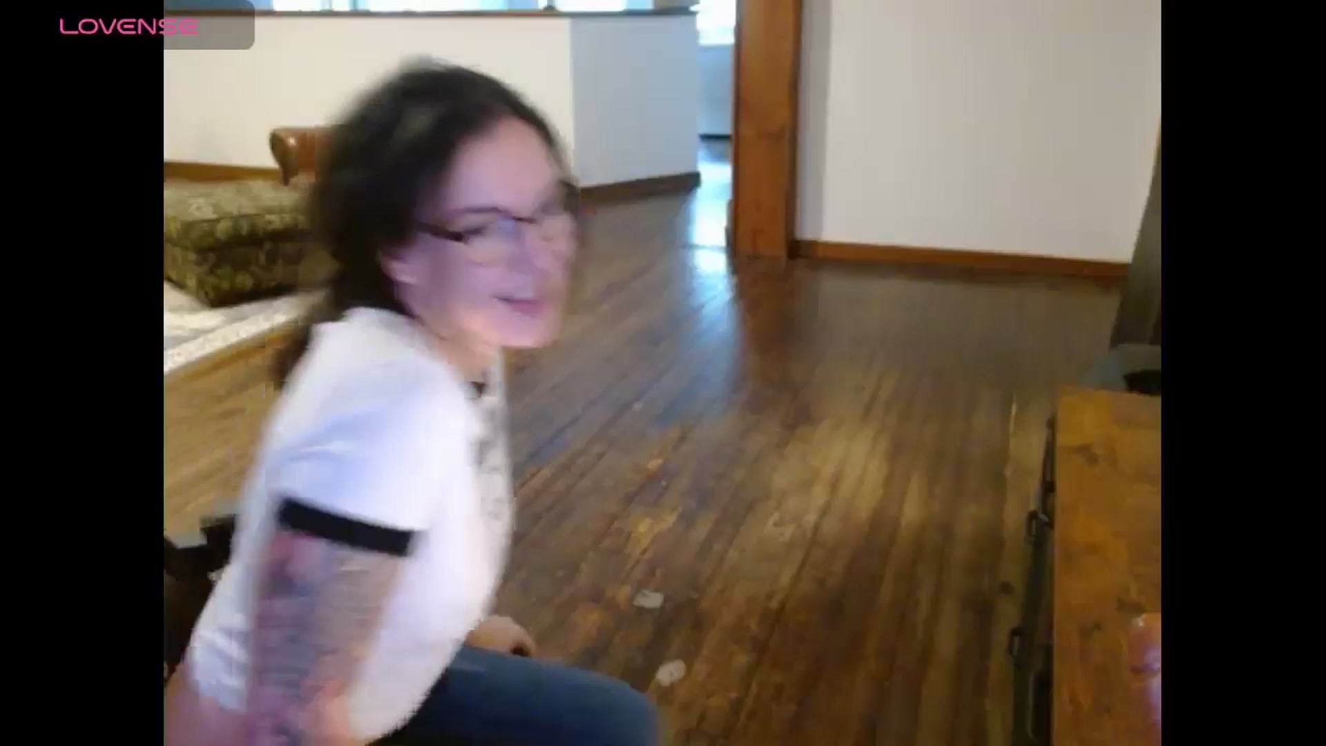 Gallery image thumbnail from BunnyNextDoor's myfreecams stream on, 05/05/2025, 18:12 image 12 of 20