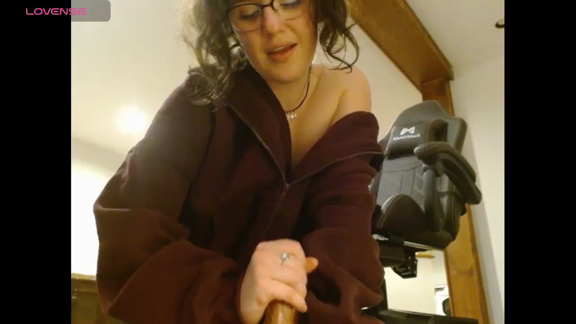Gallery image thumbnail from BunnyNextDoor's myfreecams stream on, 05/06/2025, 01:12 image 18 of 20