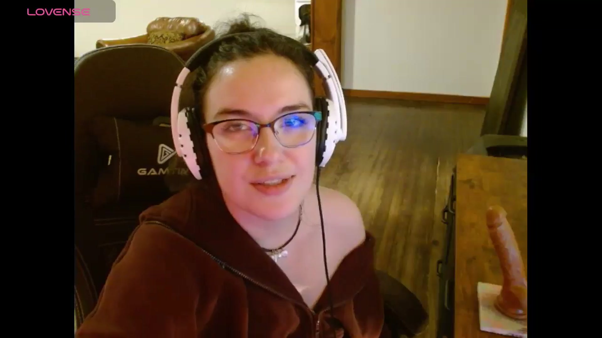 Gallery image thumbnail from BunnyNextDoor's myfreecams stream on, 05/06/2025, 01:12 image 14 of 20