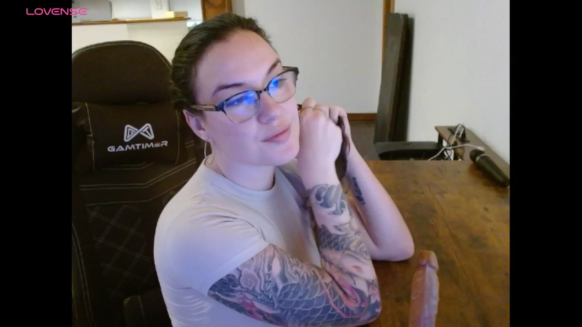 Gallery image thumbnail from BunnyNextDoor's myfreecams stream on, 05/06/2025, 17:40 image 11 of 20