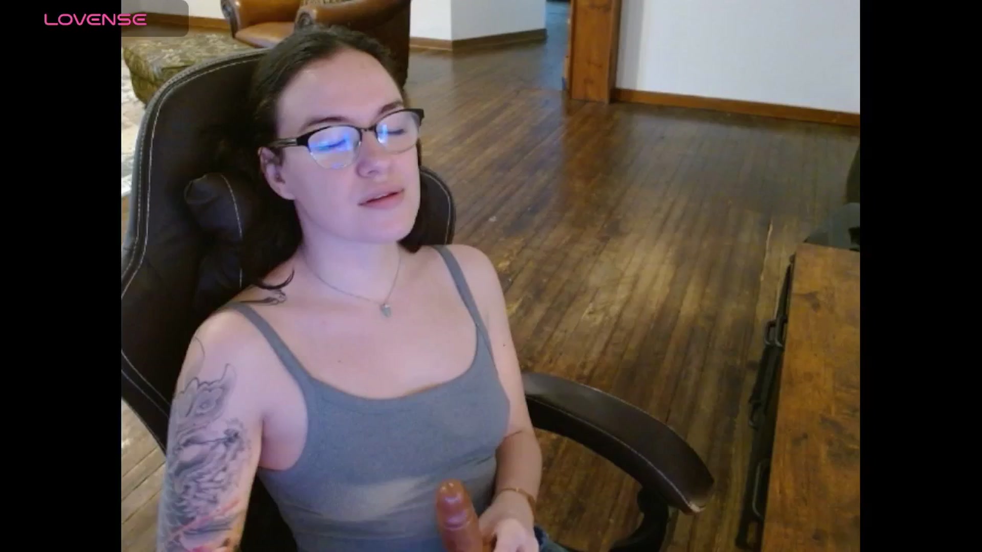 Gallery image thumbnail from BunnyNextDoor's myfreecams stream on, 05/08/2025, 15:01 image 4 of 20