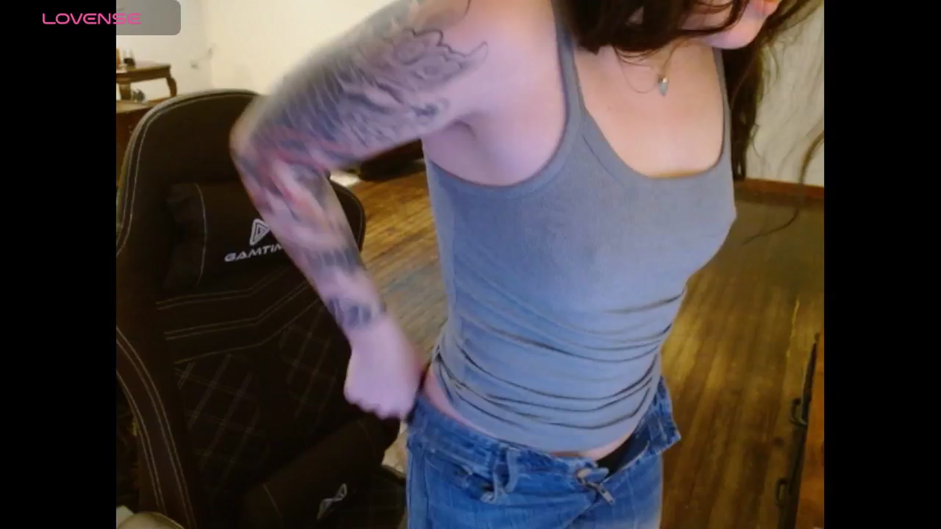 Gallery image thumbnail from BunnyNextDoor's myfreecams stream on, 05/08/2025, 17:48 image 11 of 20