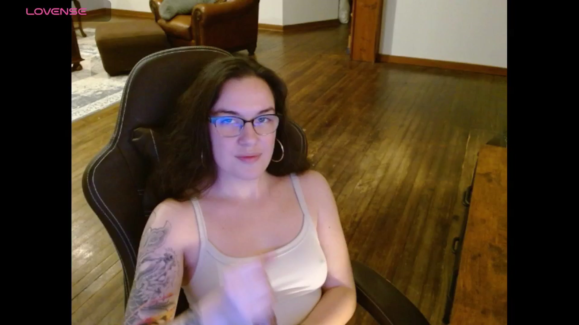 Gallery image thumbnail from BunnyNextDoor's myfreecams stream on, 05/13/2025, 04:22 image 2 of 20