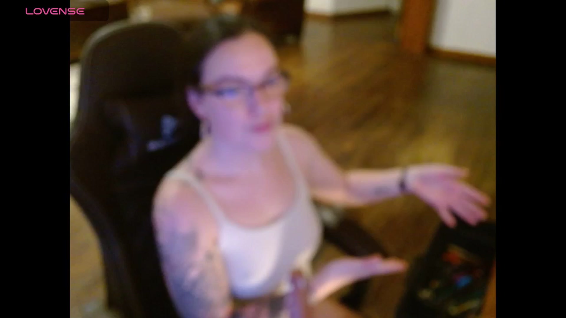 Gallery image thumbnail from BunnyNextDoor's myfreecams stream on, 05/13/2025, 04:22 image 13 of 20