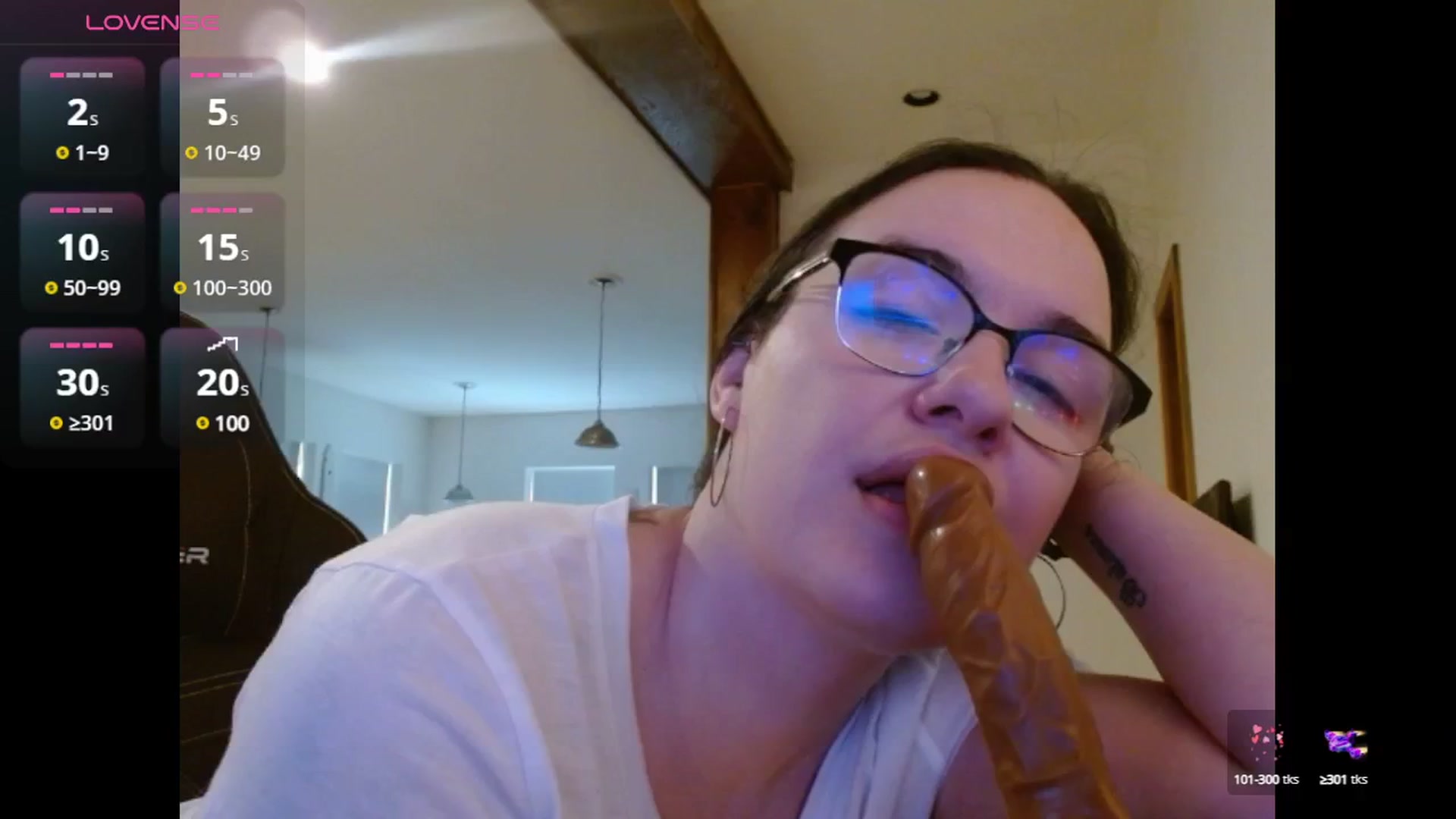 Gallery image thumbnail from BunnyNextDoor's myfreecams stream on, 05/13/2025, 15:23 image 17 of 20