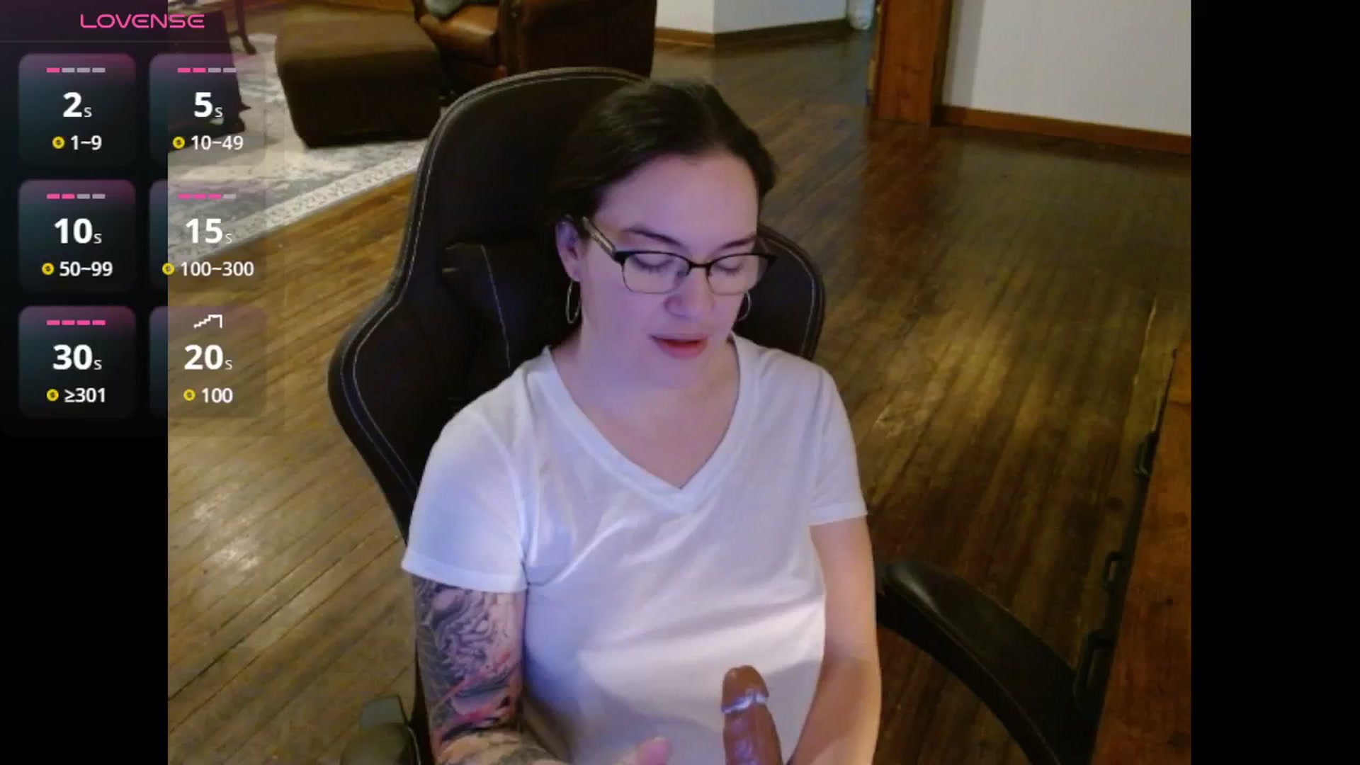 Gallery image thumbnail from BunnyNextDoor's myfreecams stream on, 05/13/2025, 15:23 image 11 of 20