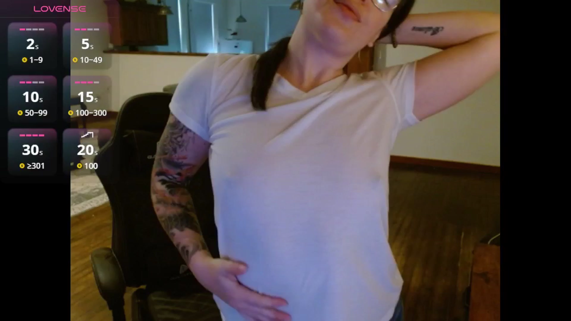 Gallery image thumbnail from BunnyNextDoor's myfreecams stream on, 05/13/2025, 15:23 image 14 of 20
