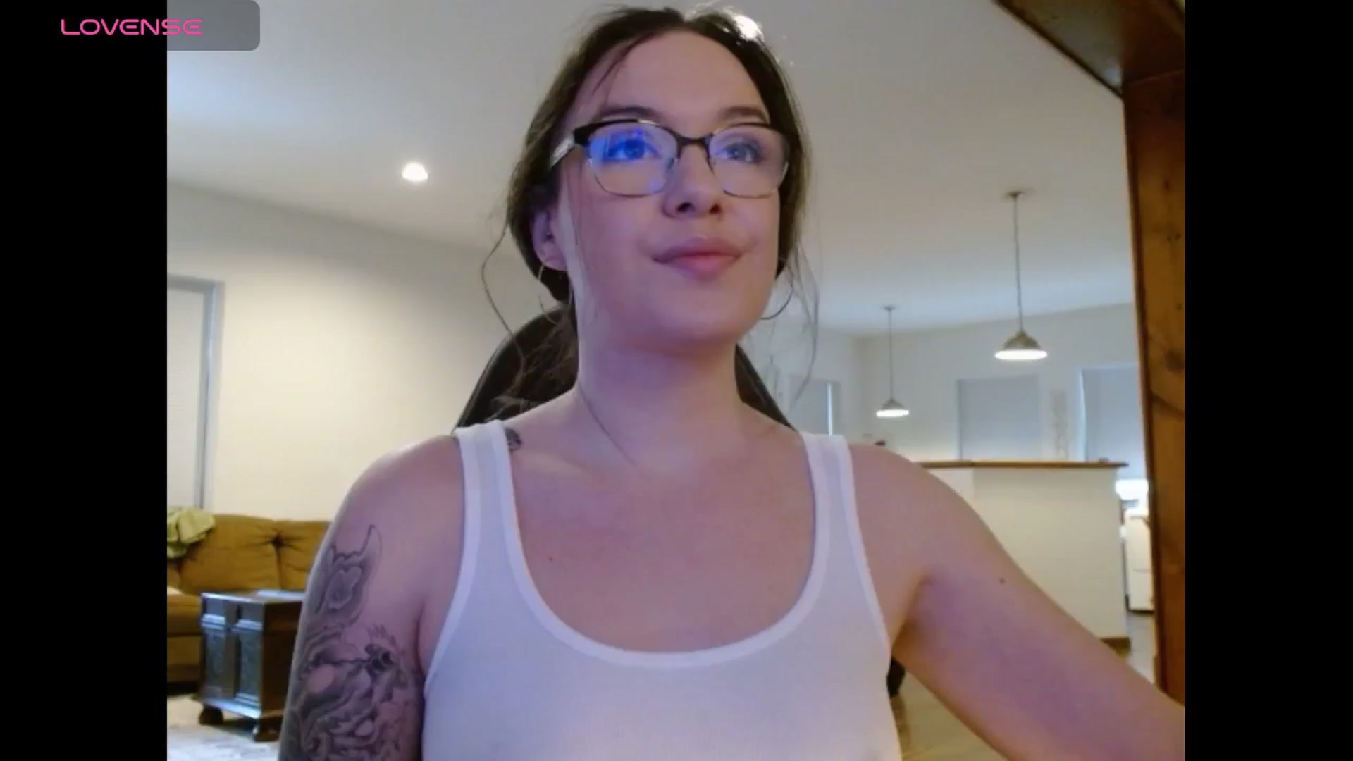 Gallery image thumbnail from BunnyNextDoor's myfreecams stream on, 05/15/2025, 14:19 image 17 of 20