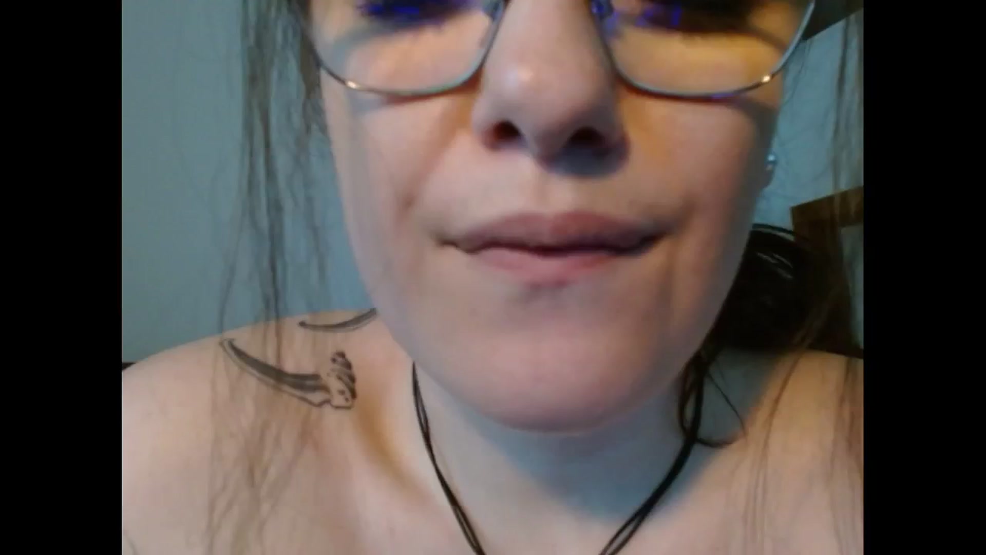 Gallery image thumbnail from BunnyNextDoor's myfreecams stream on, 05/19/2025, 20:54 image 1 of 20