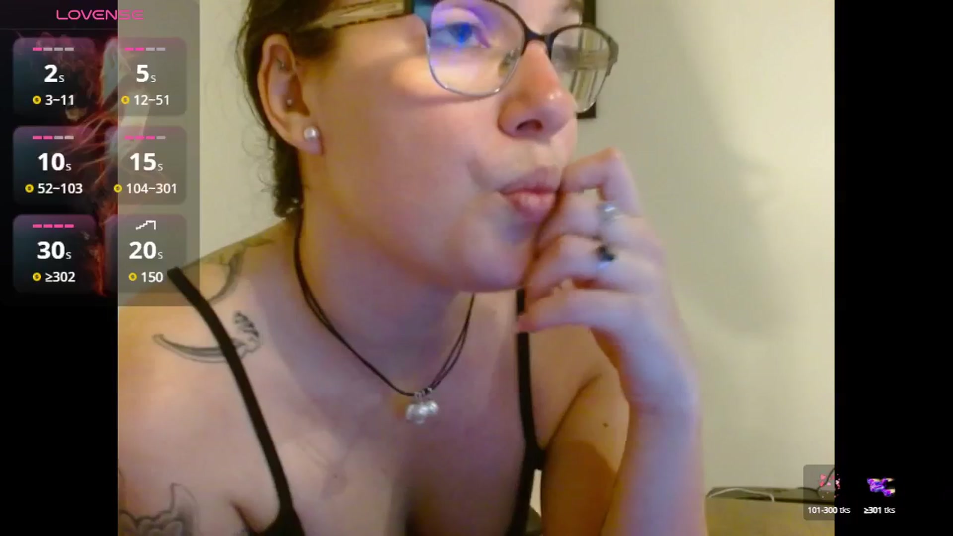 Gallery image thumbnail from BunnyNextDoor's myfreecams stream on, 05/29/2025, 13:06 image 15 of 20