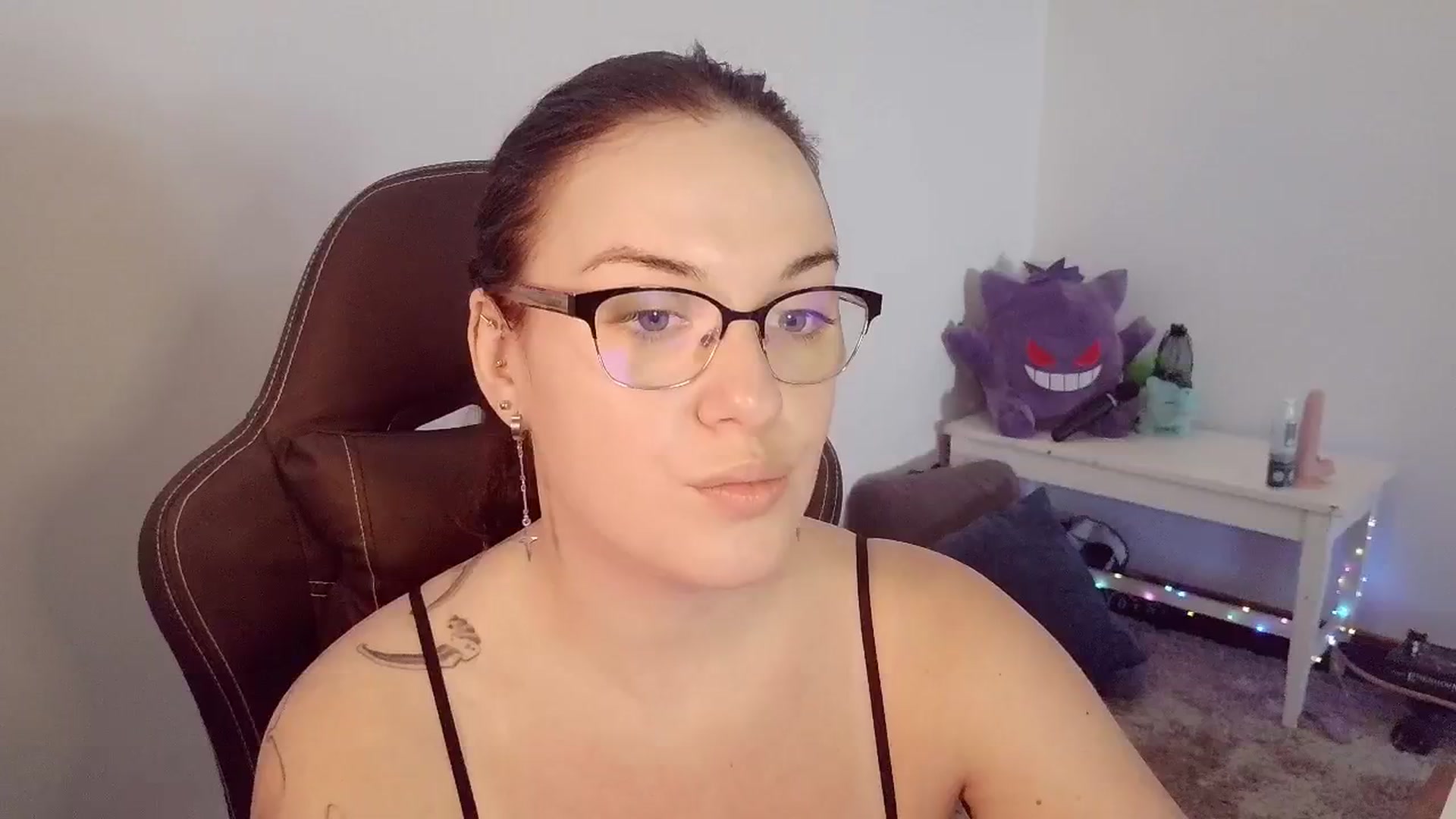 Gallery image thumbnail from BunnyNextDoor's myfreecams stream on, 08/18/2025, 16:46 image 17 of 20