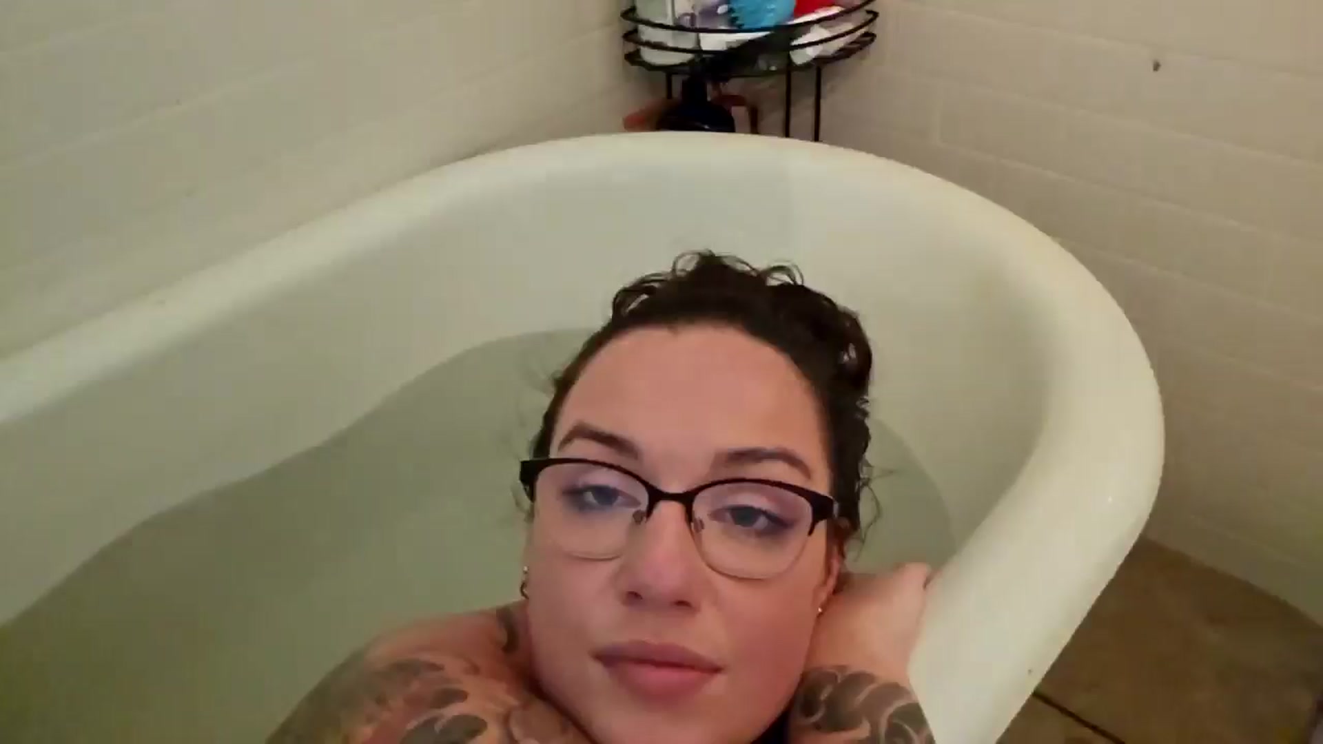 Gallery image thumbnail from BunnyNextDoor's myfreecams stream on, 11/05/2025, 23:36 image 15 of 20