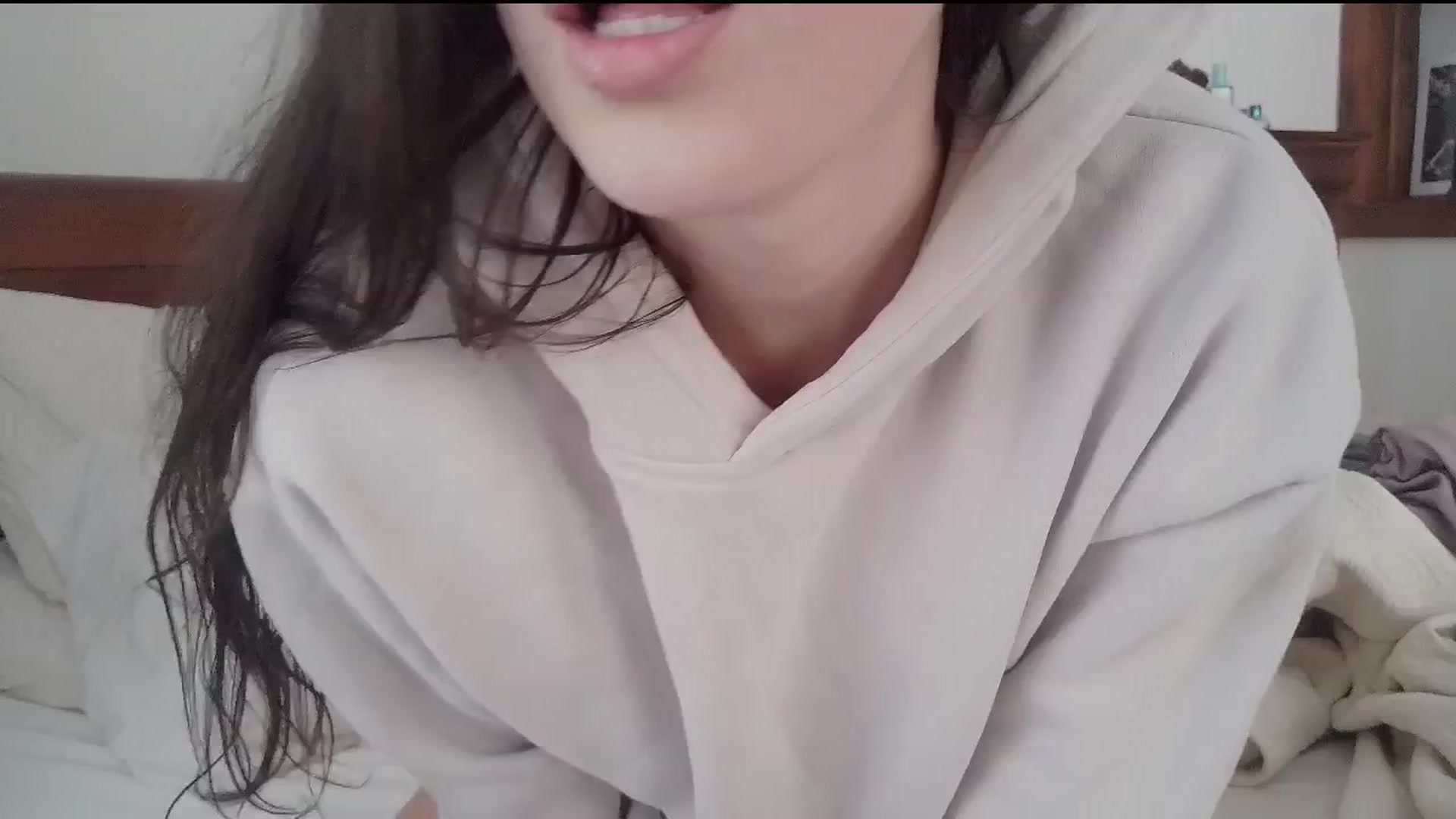 Gallery image thumbnail from BunnyNextDoor's myfreecams stream on, 12/03/2025, 13:19 image 9 of 20