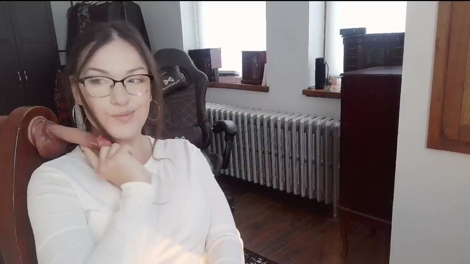 Gallery image thumbnail from BunnyNextDoor's myfreecams stream on, 12/05/2025, 17:28 image 16 of 20
