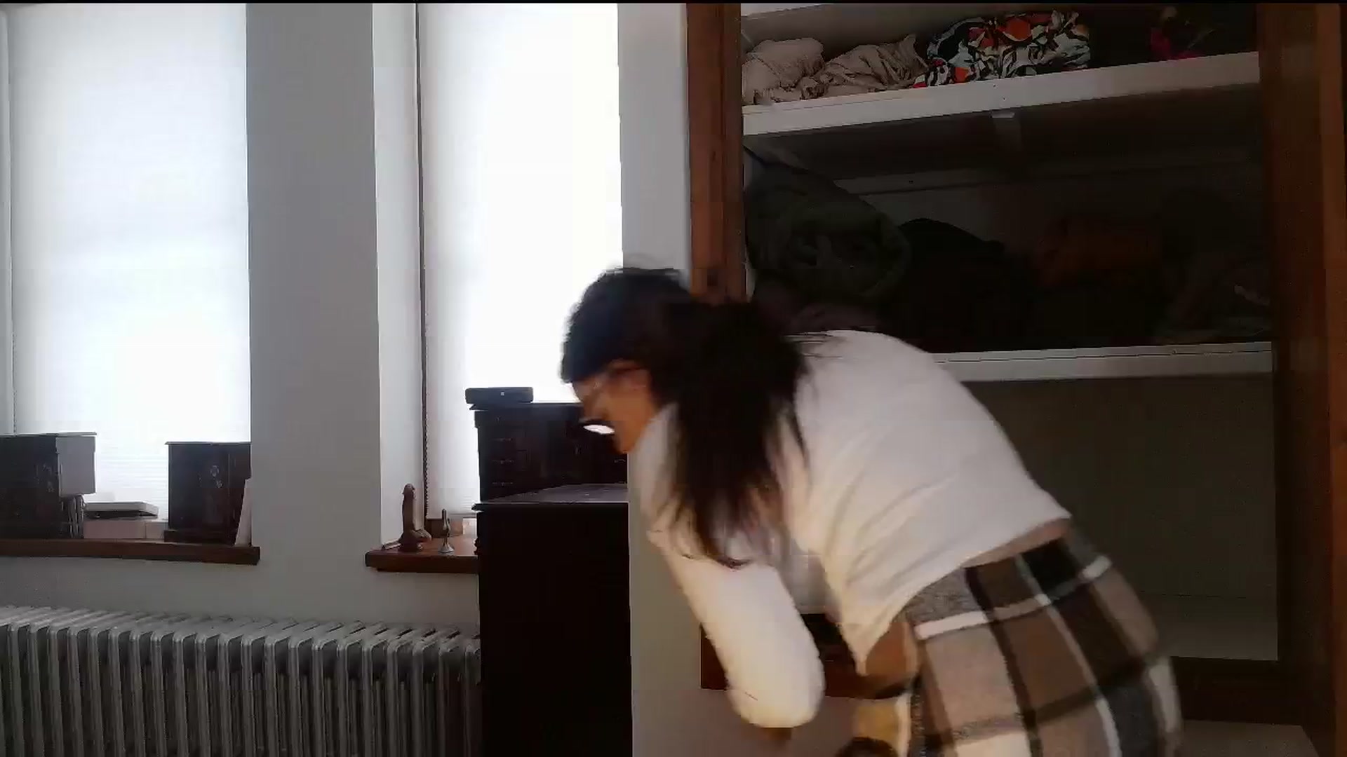 Gallery image thumbnail from BunnyNextDoor's myfreecams stream on, 12/05/2025, 17:28 image 6 of 20
