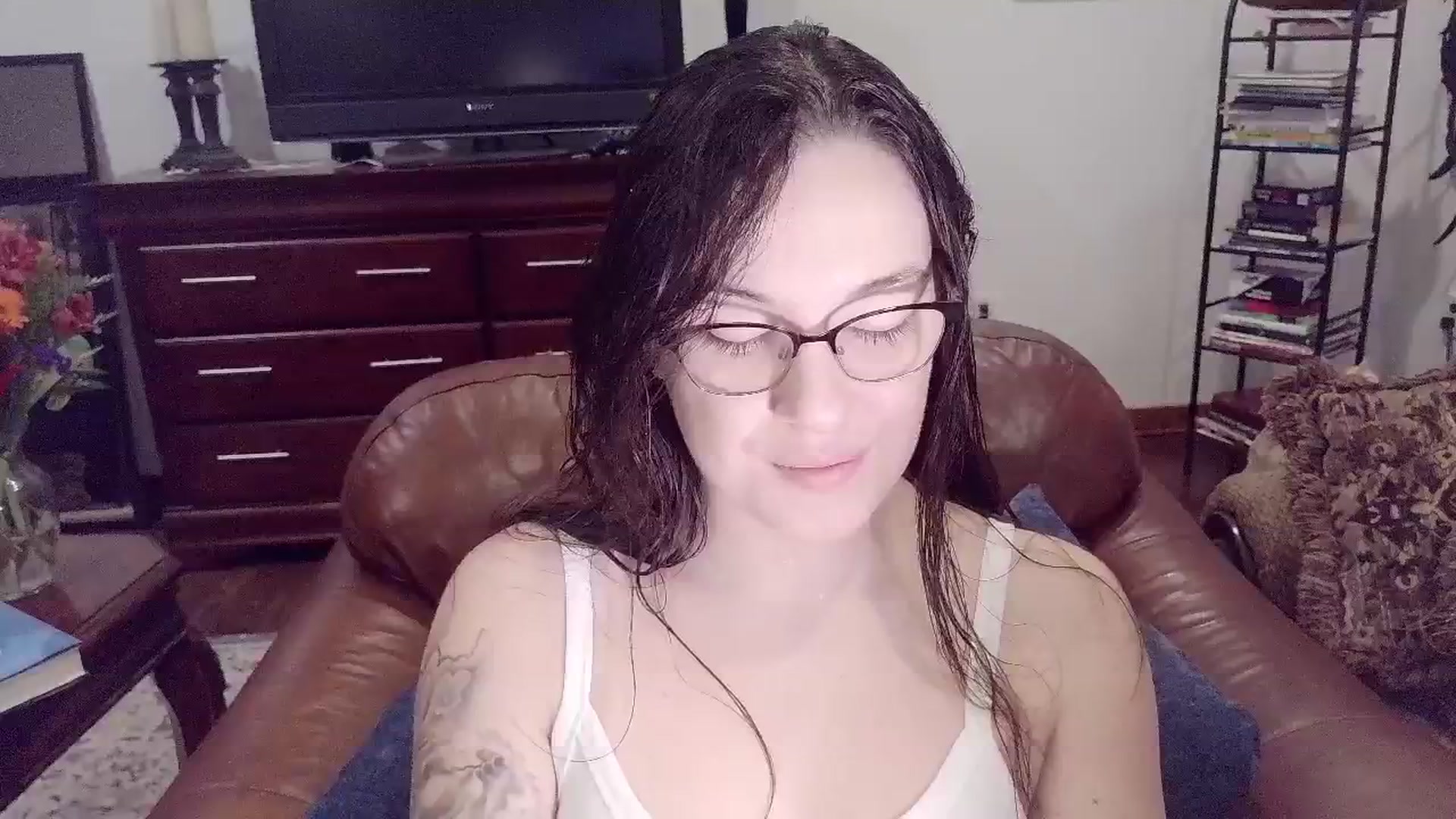 Gallery image thumbnail from BunnyNextDoor's myfreecams stream on, 02/18/2026, 16:14 image 9 of 20