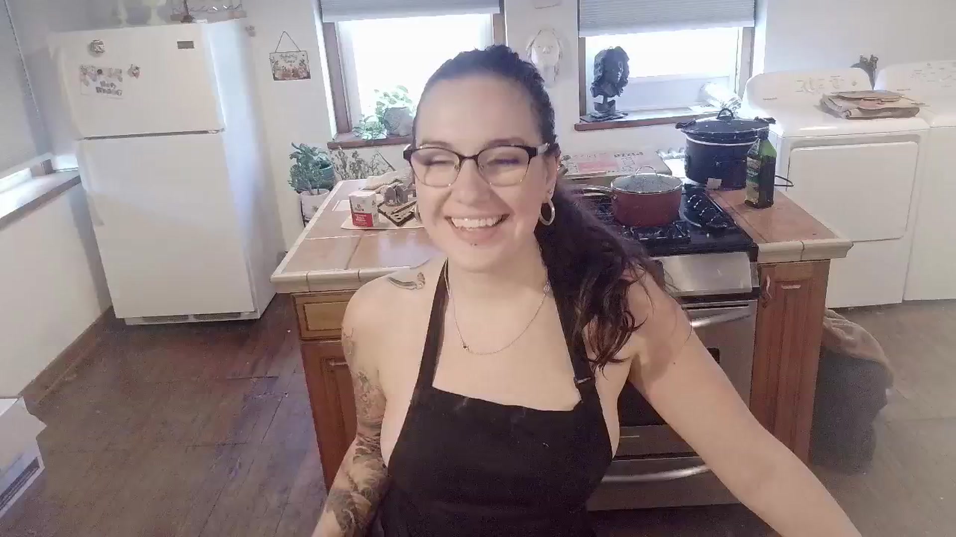 Gallery image thumbnail from BunnyNextDoor's myfreecams stream on, 02/24/2026, 21:21 image 12 of 20