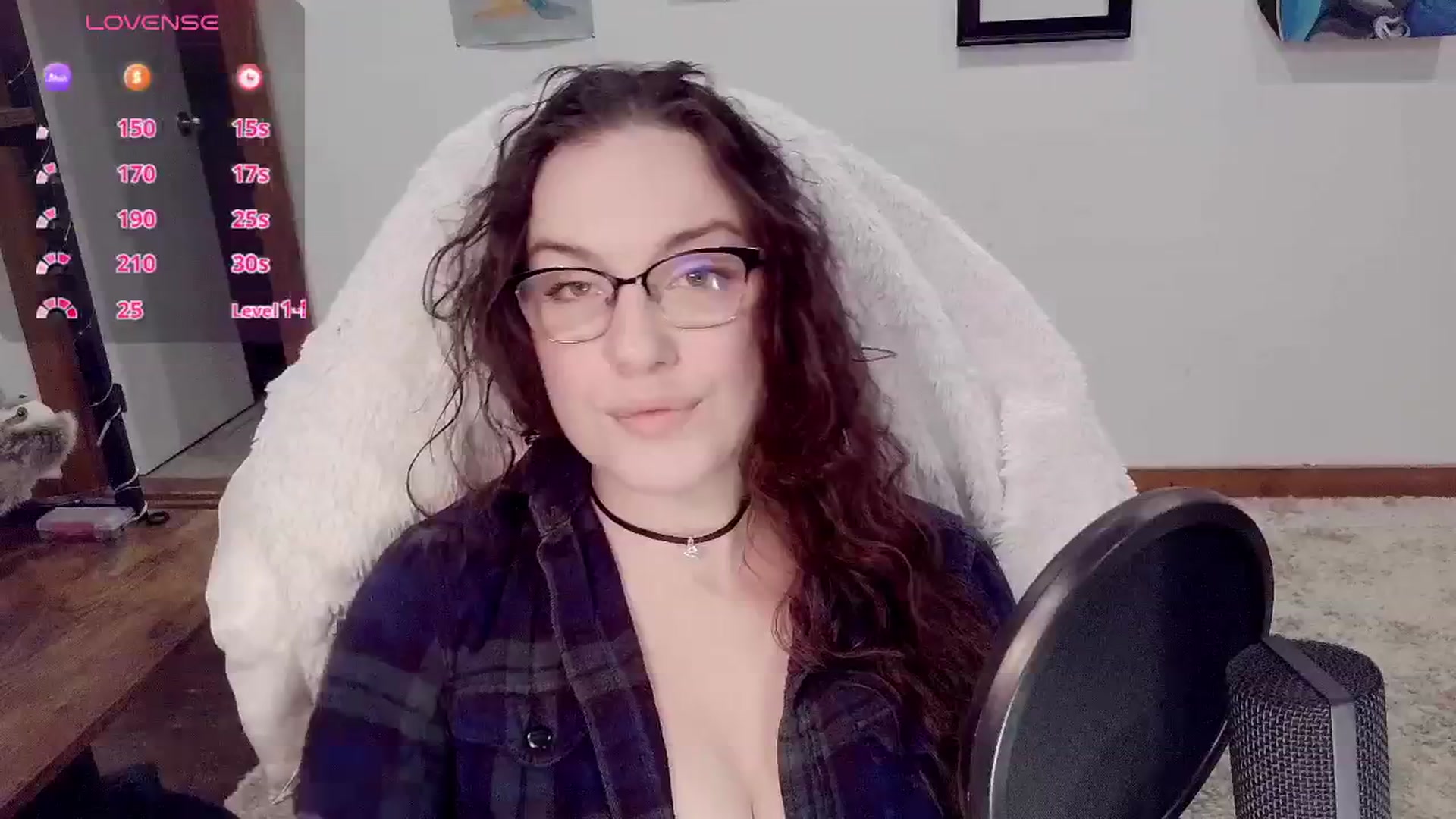 Gallery image thumbnail from BunnyNextDoor's myfreecams stream on, 03/18/2026, 15:39 image 14 of 20