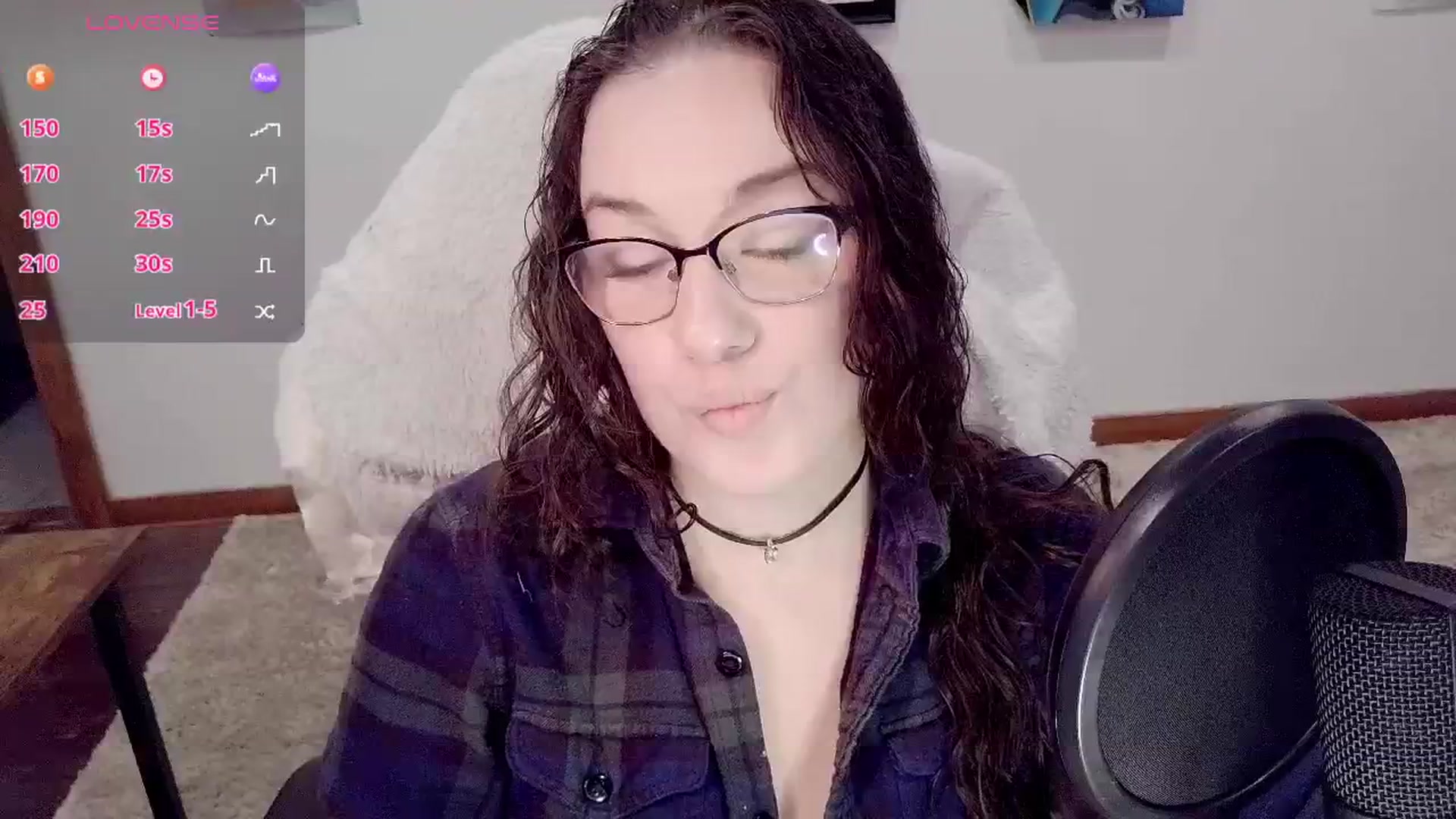 Gallery image thumbnail from BunnyNextDoor's myfreecams stream on, 03/18/2026, 15:39 image 4 of 20