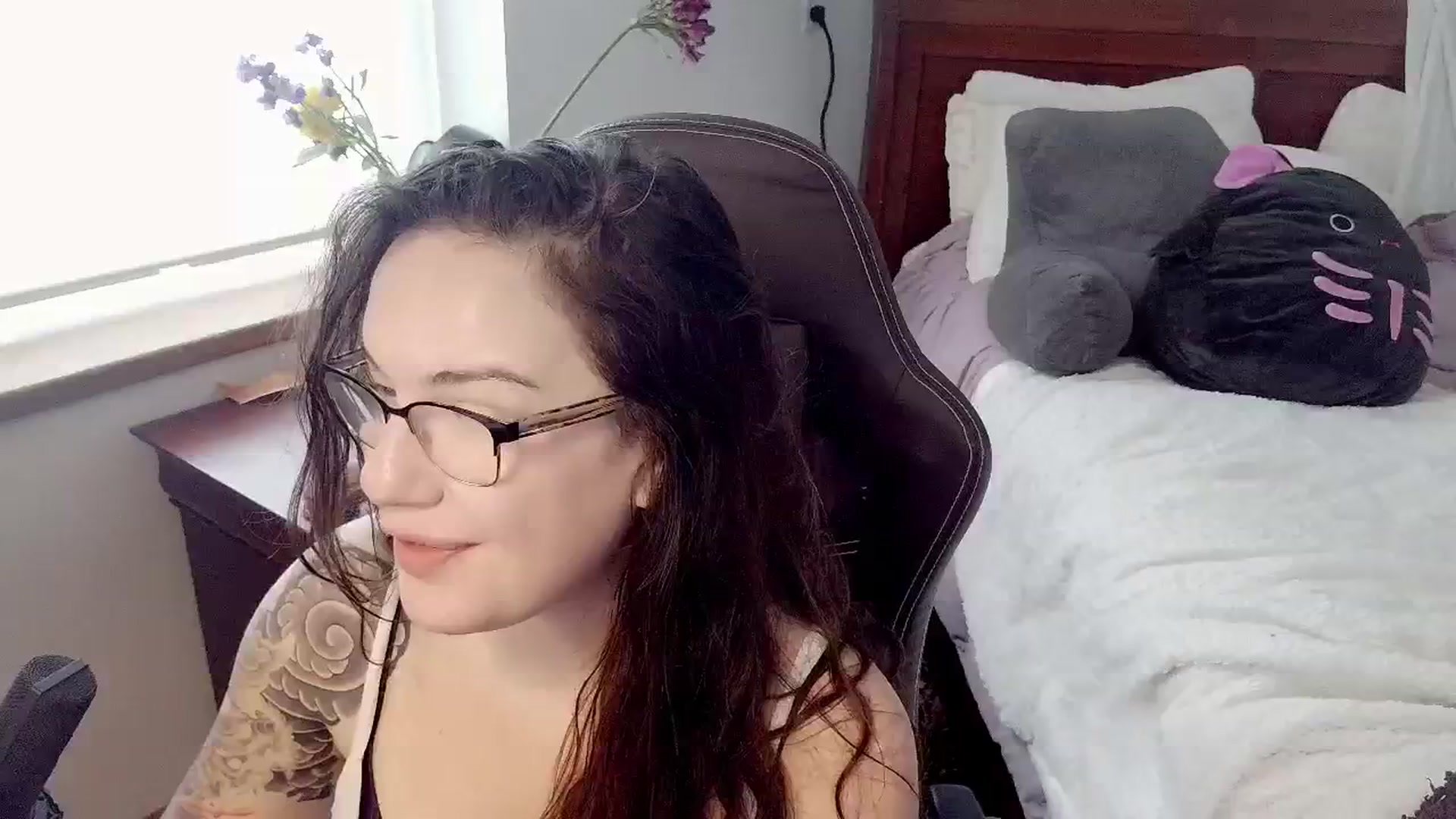 Gallery image thumbnail from BunnyNextDoor's myfreecams stream on, 04/28/2026, 15:40 image 9 of 20