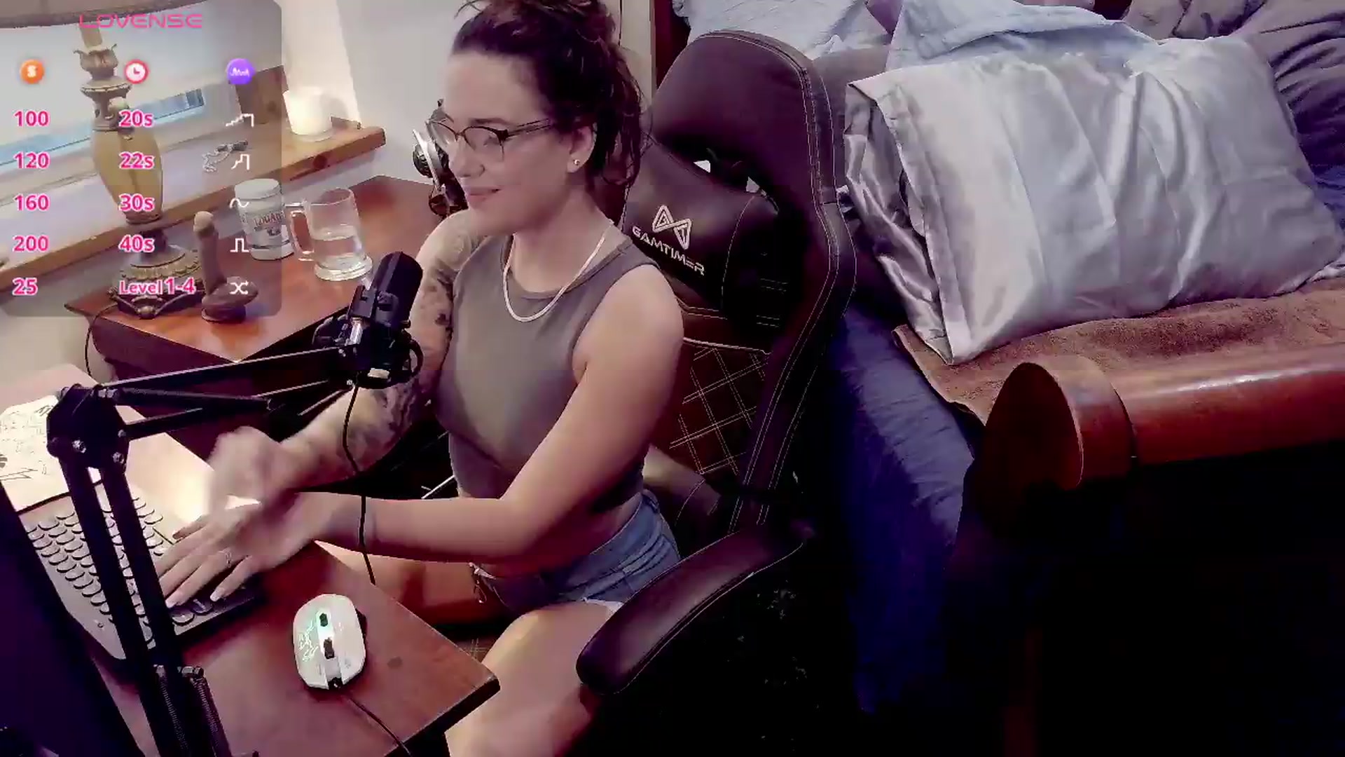 Gallery image thumbnail from BunnyNextDoor's myfreecams stream on, 06/03/2026, 24:37 image 5 of 20
