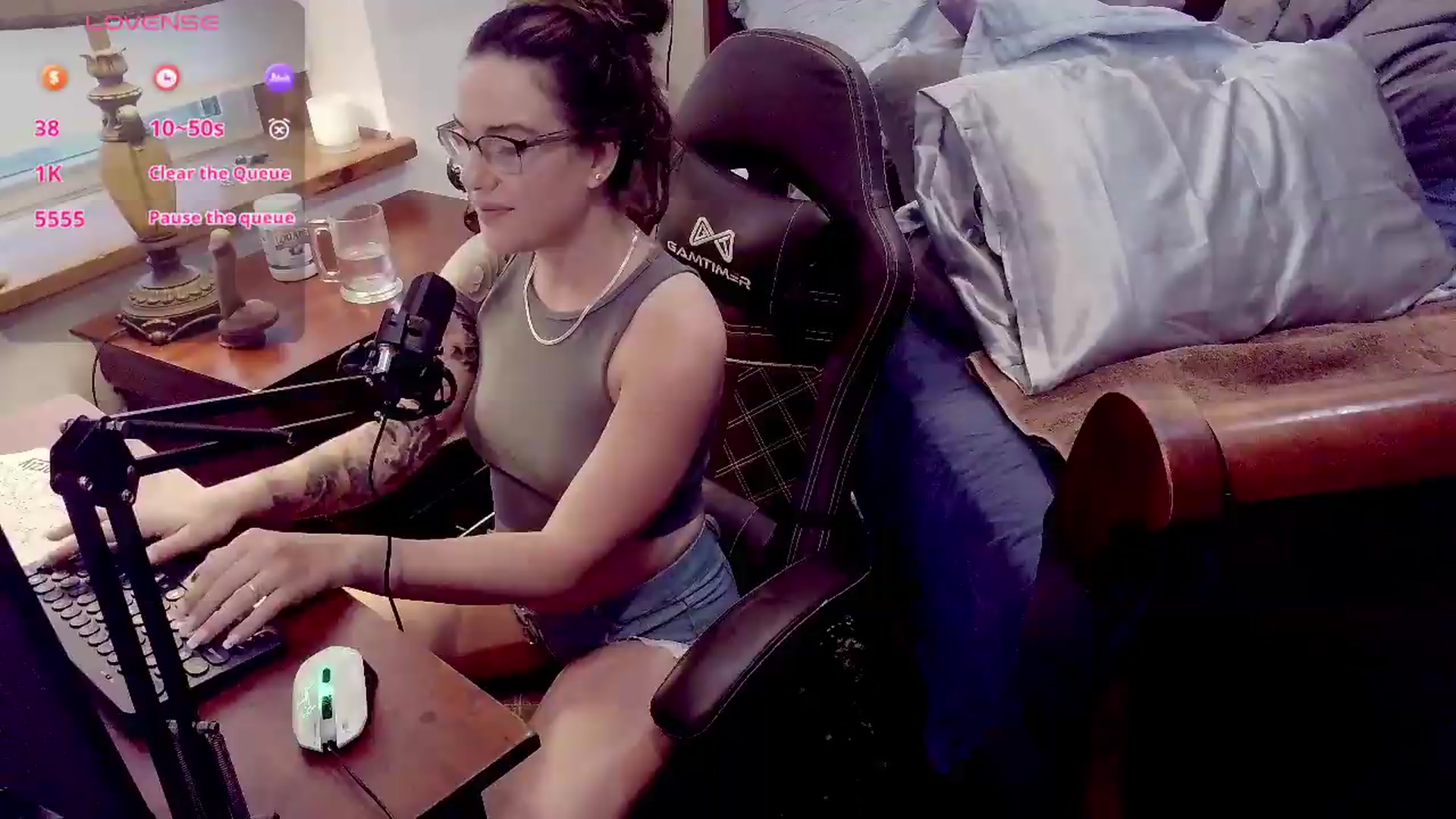 Gallery image thumbnail from BunnyNextDoor's myfreecams stream on, 06/03/2026, 24:37 image 2 of 20